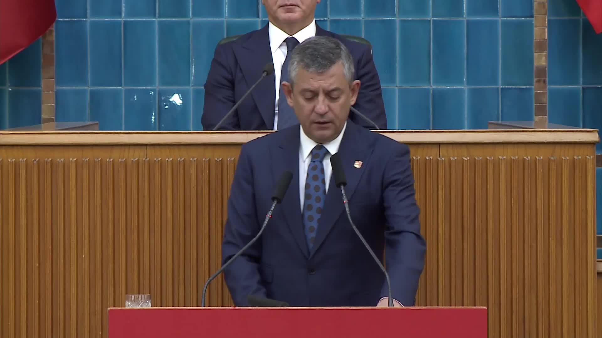 CHP grup toplantısı... Özgür Özel: “Hodri meydan. Zulümse direnmeye devam. Hukuksa gel, siyasette yarışalım"