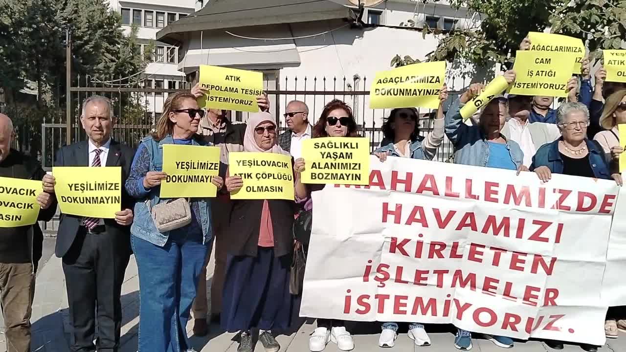 Mersin Silifke'de köylüler, atık depolama tesisi projesine karşı eylem yaptı