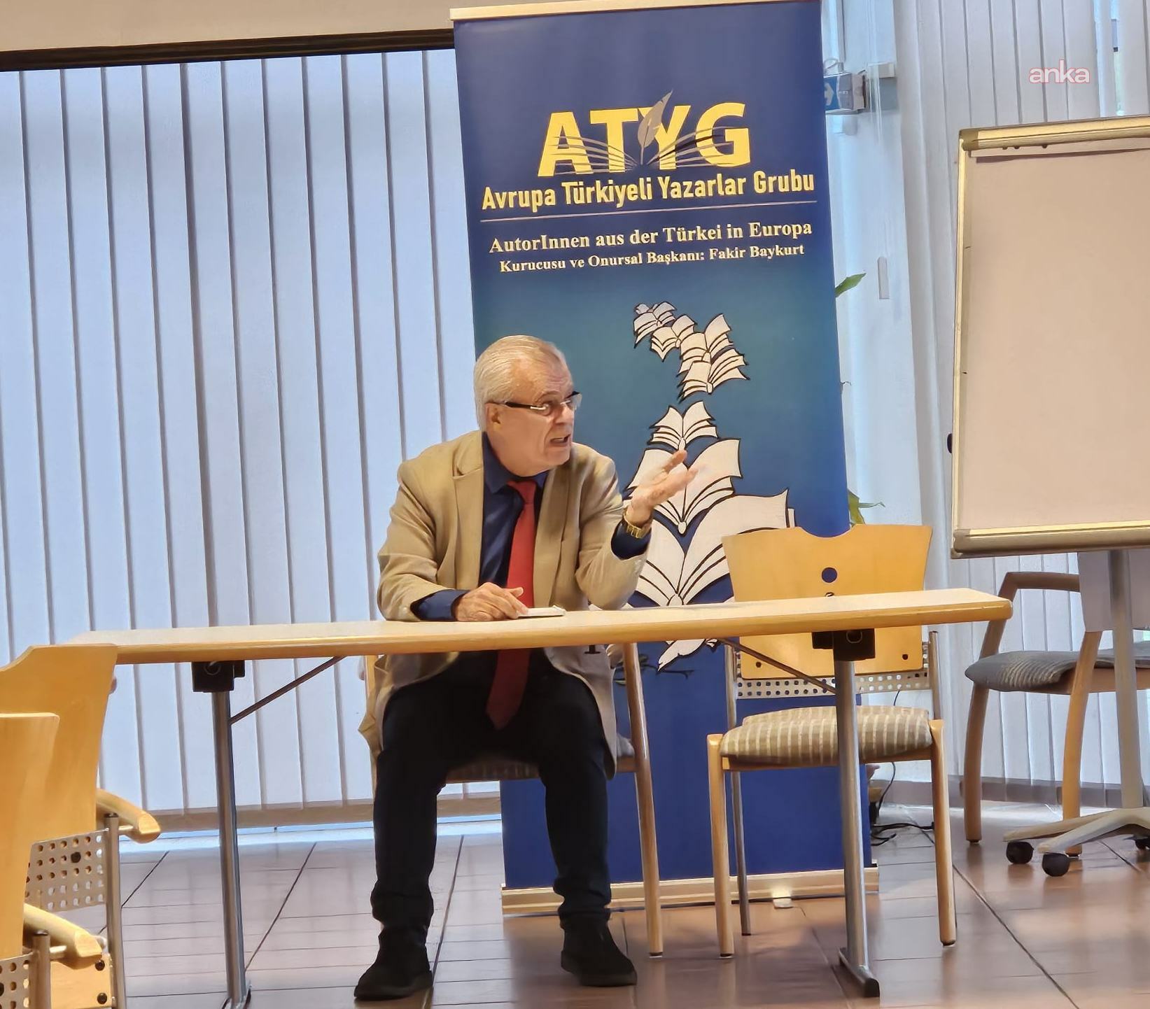 Avrupa Türk Gazeteciler Birliği (ATGB) Başkanı Recai Aksu: Bir gazeteciyi susturmak, bir toplumu sağır etmekle eşdeğerdir