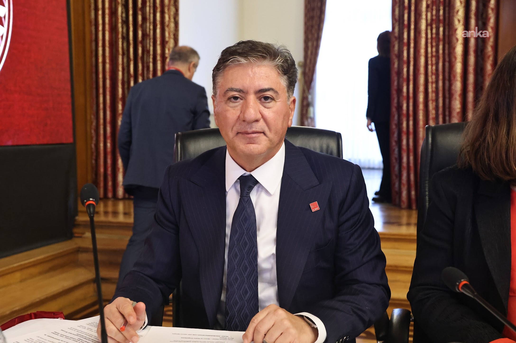 “İmralı'ya ziyaret” konusunun gündeme geldiği komisyonda Murat Emir'den soru: "Acaba AKP Grubu'nun da böyle bir talebi var mı, yok mu"