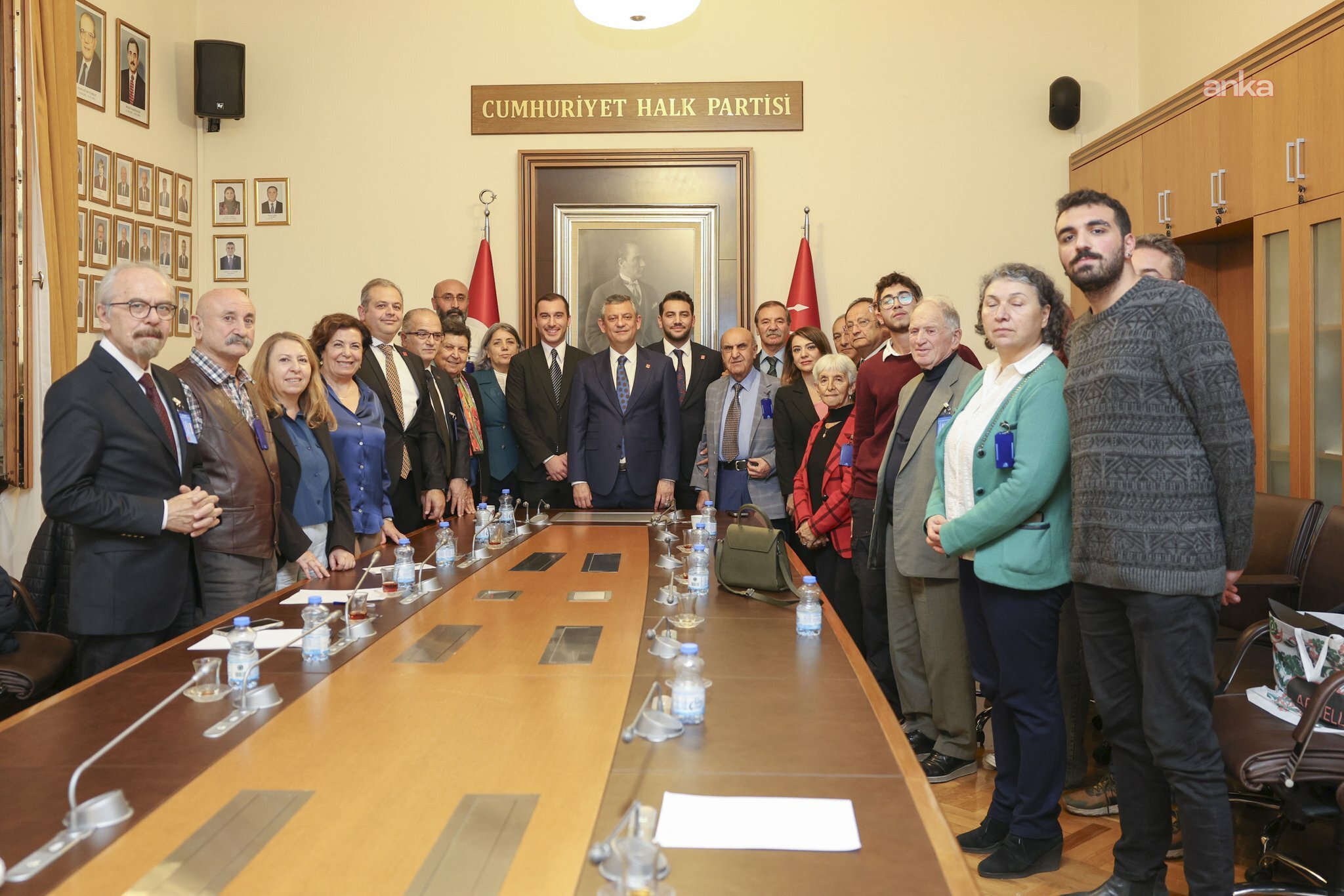 CHP Genel Başkanı Özel, Yurttaş Birlikteliği Platformu ile bir araya geldi