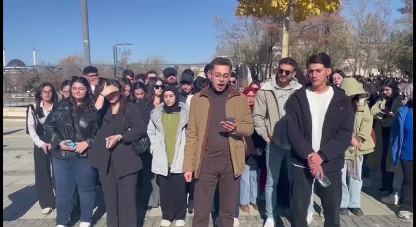 Van Yüzüncü Yıl Üniversitesi’nde ölüm haberi sonrası yapılan öğrenci eylemine polis müdahalesi