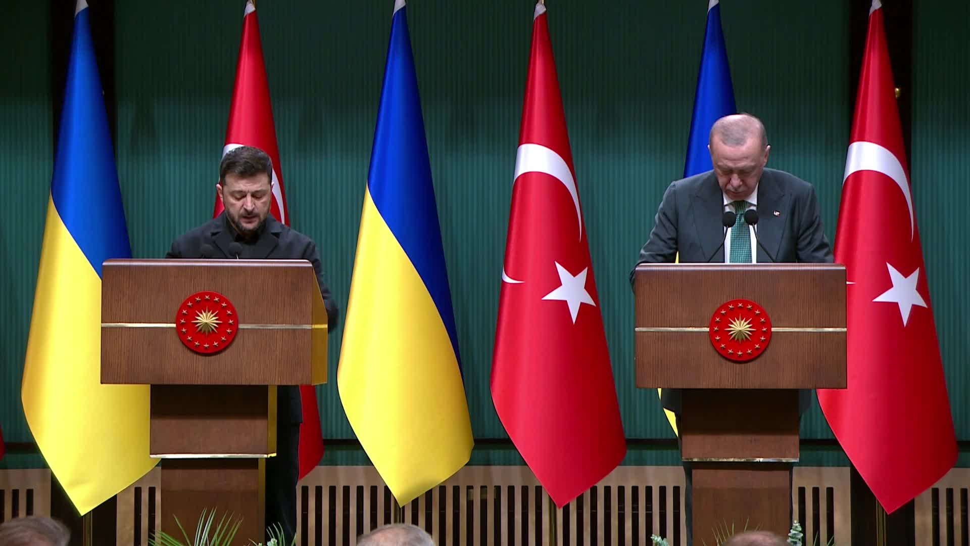 Ukrayna Cumhurbaşkanı Zelensky: Karadeniz'deki güvenliğin önemini herkes anlıyor ve bu güvenlik yalnız Türkiye ile birlikte garanti altına alınabilir