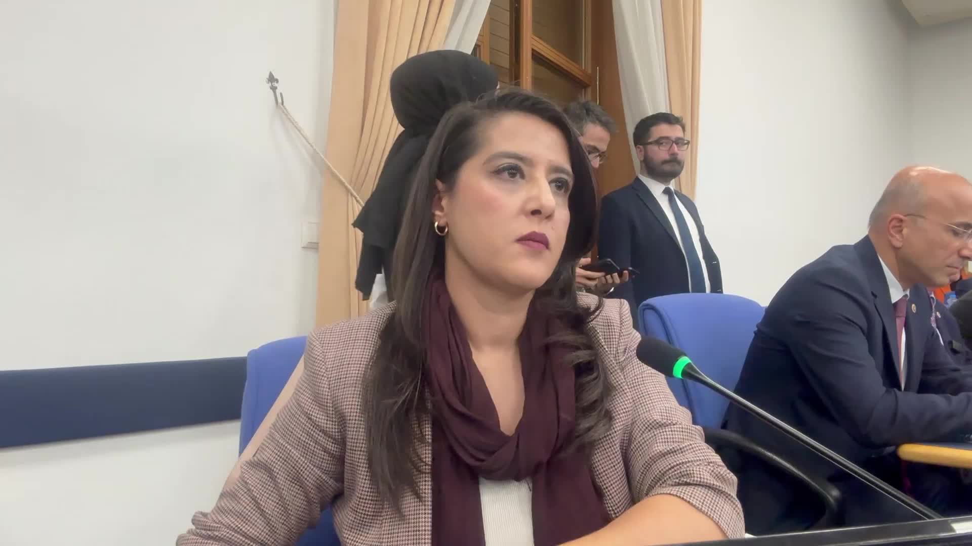 2026 bütçesi Plan ve Bütçe Komisyonu'nda... CHP'li Kayışoğlu: Ortada bir veri güvenliği sorunu varsa, o da İBB'de değil, sizin yönettiğiniz devlet sistemlerinde patlamıştır