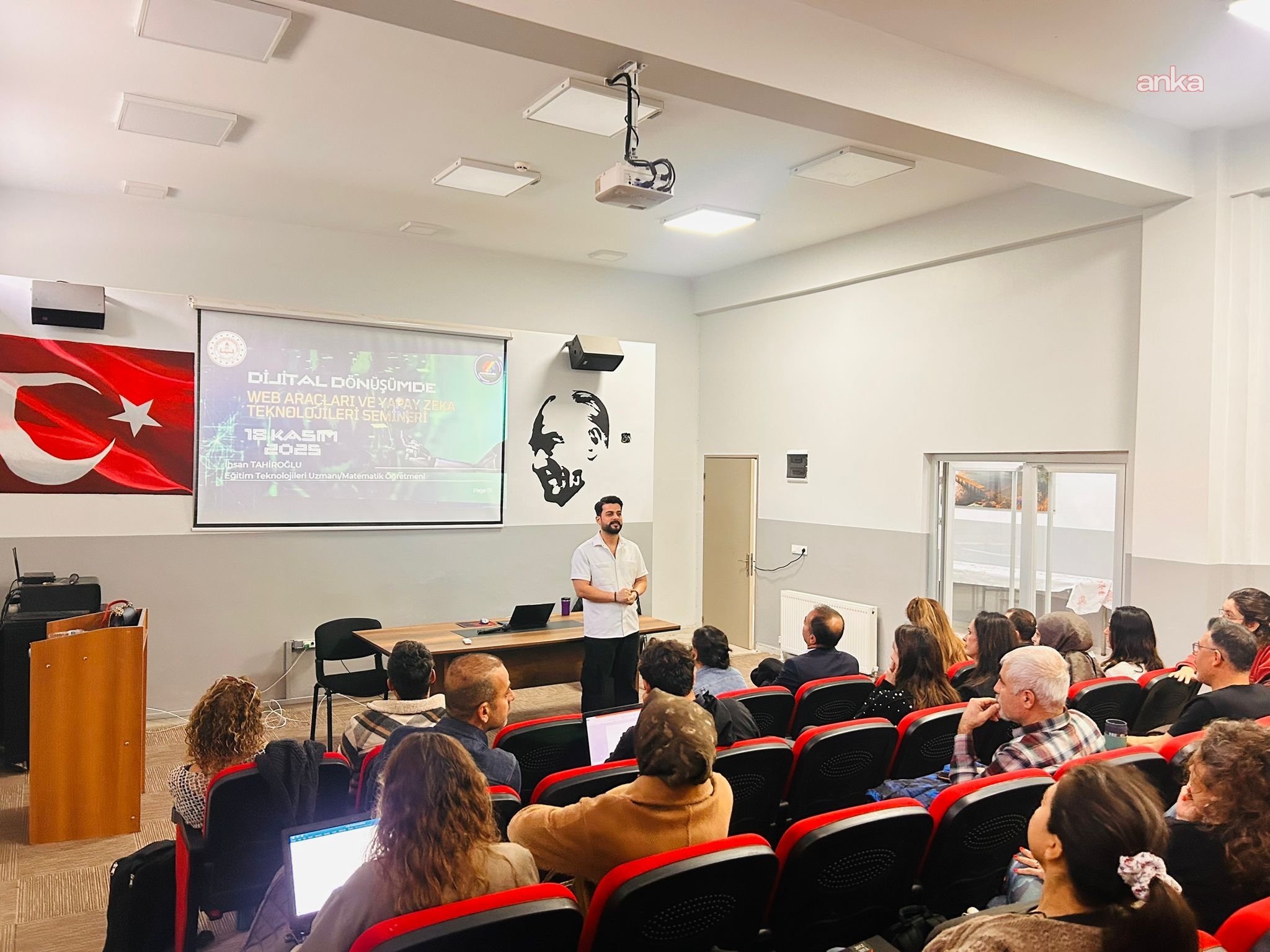 Burhaniye'de yapay zeka ve dijital dönüşüm semineri