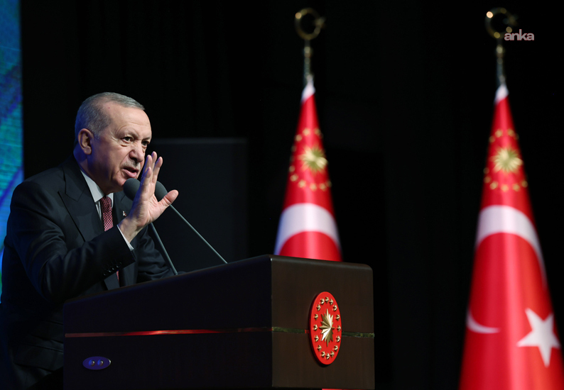 Cumhurbaşkanı Erdoğan: Beyler alınmasın ama kadınlar çocuk yetiştirme noktasında eşlerinden gerekli desteği göremiyor