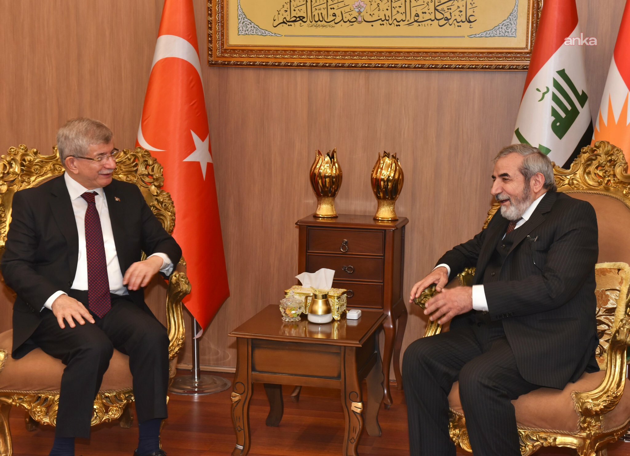 Ahmet Davutoğlu, Kürdistan İslami Birlik Partisi Lideri Selahaddin Bahaddin'i ziyaret etti