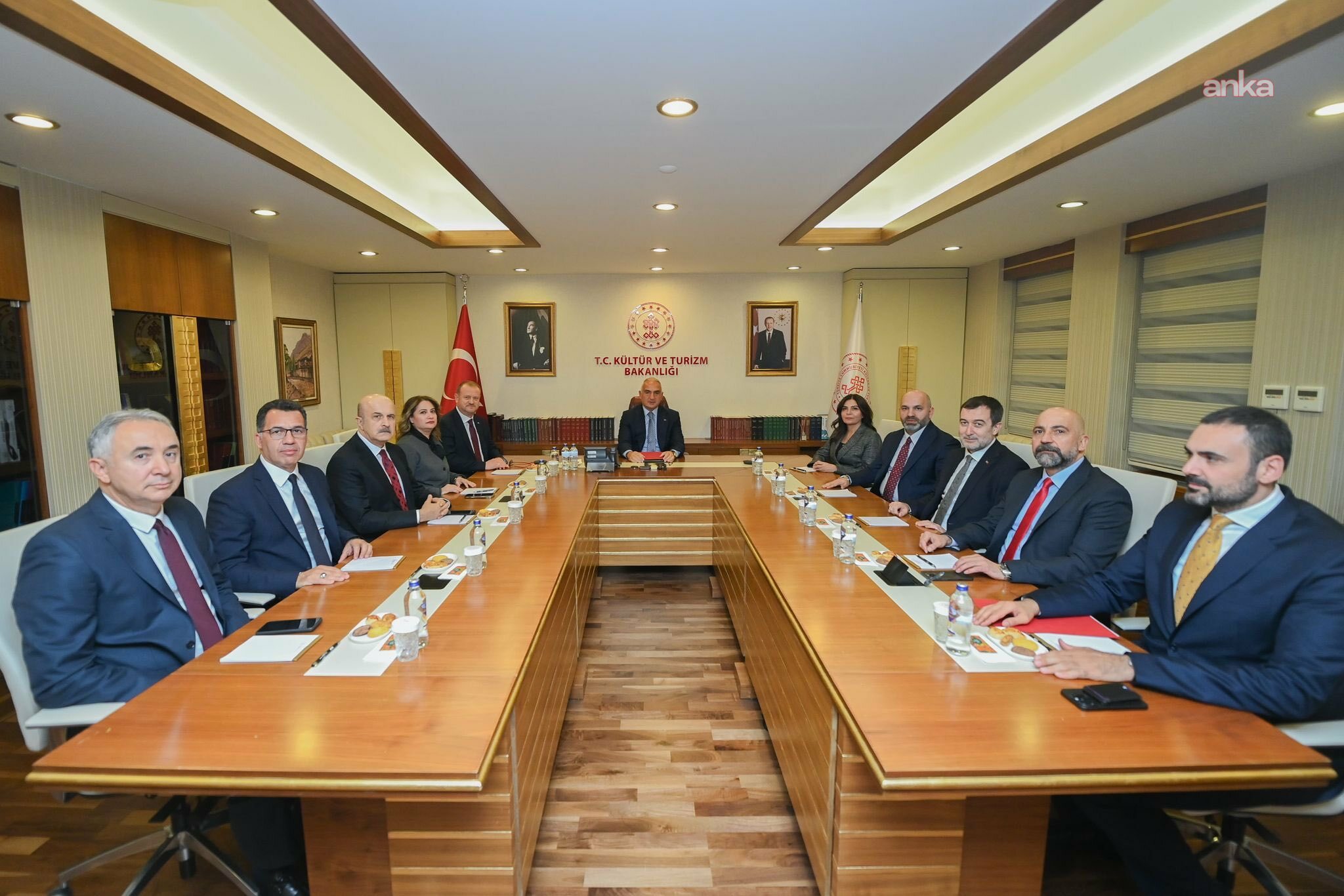 Bakan Ersoy, RTÜK Başkanı Daniş ve yeni Üst Kurul yönetimini kabul etti