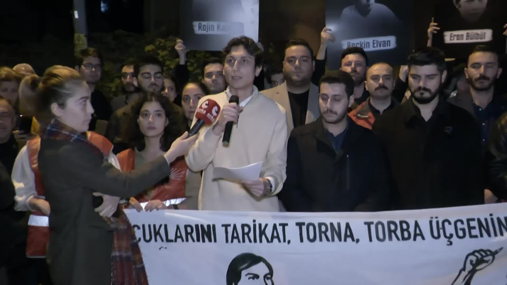 CHP Kadıköy Gençlik Kolları’ndan MESEM protestosu: MESEM çocukların doğrudan işçileştirildiği, yasalarla sömürüldüğü bir AKP projesidir