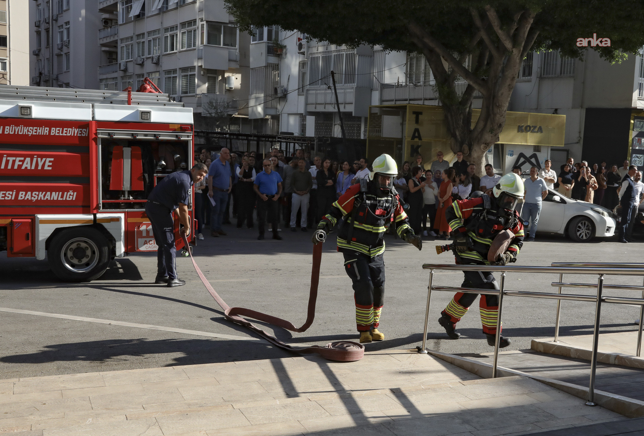 Mersin Büyükşehir Belediyesi Ana Hizmet Binası’nda yangın tatbikatı