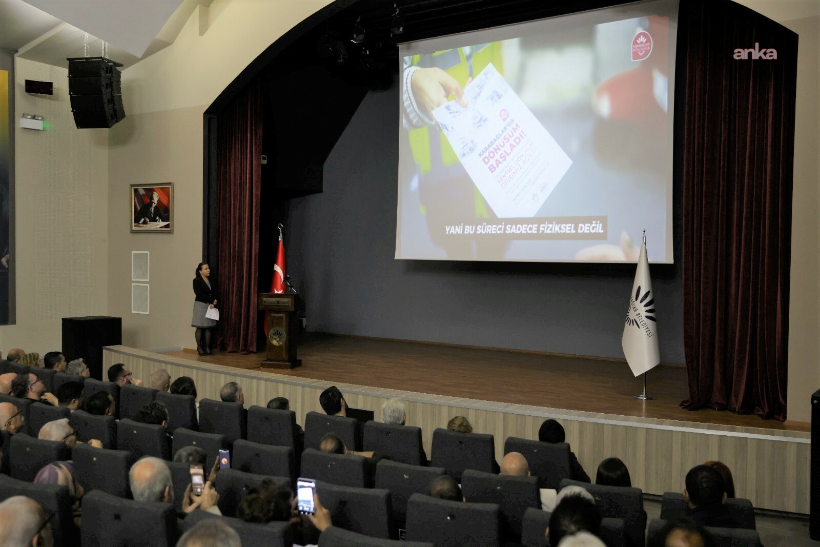 Karabağlar'da kentsel dönüşüm için bilgilendirme toplantısı
