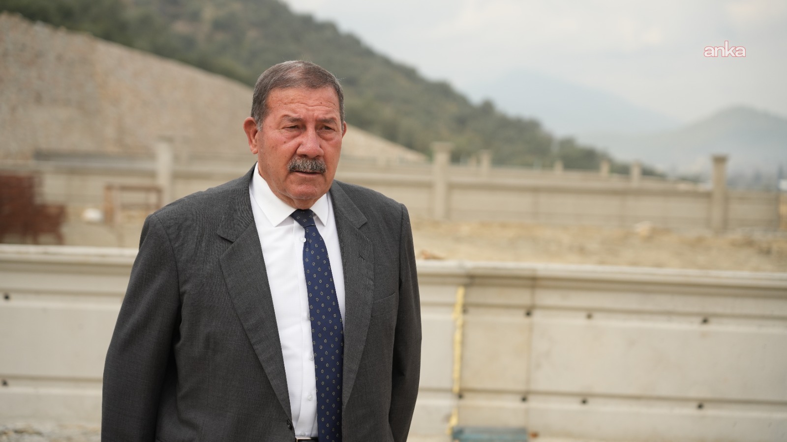 Milas Belediyesi'nden farklı mahallelerde çok yönlü hizmet