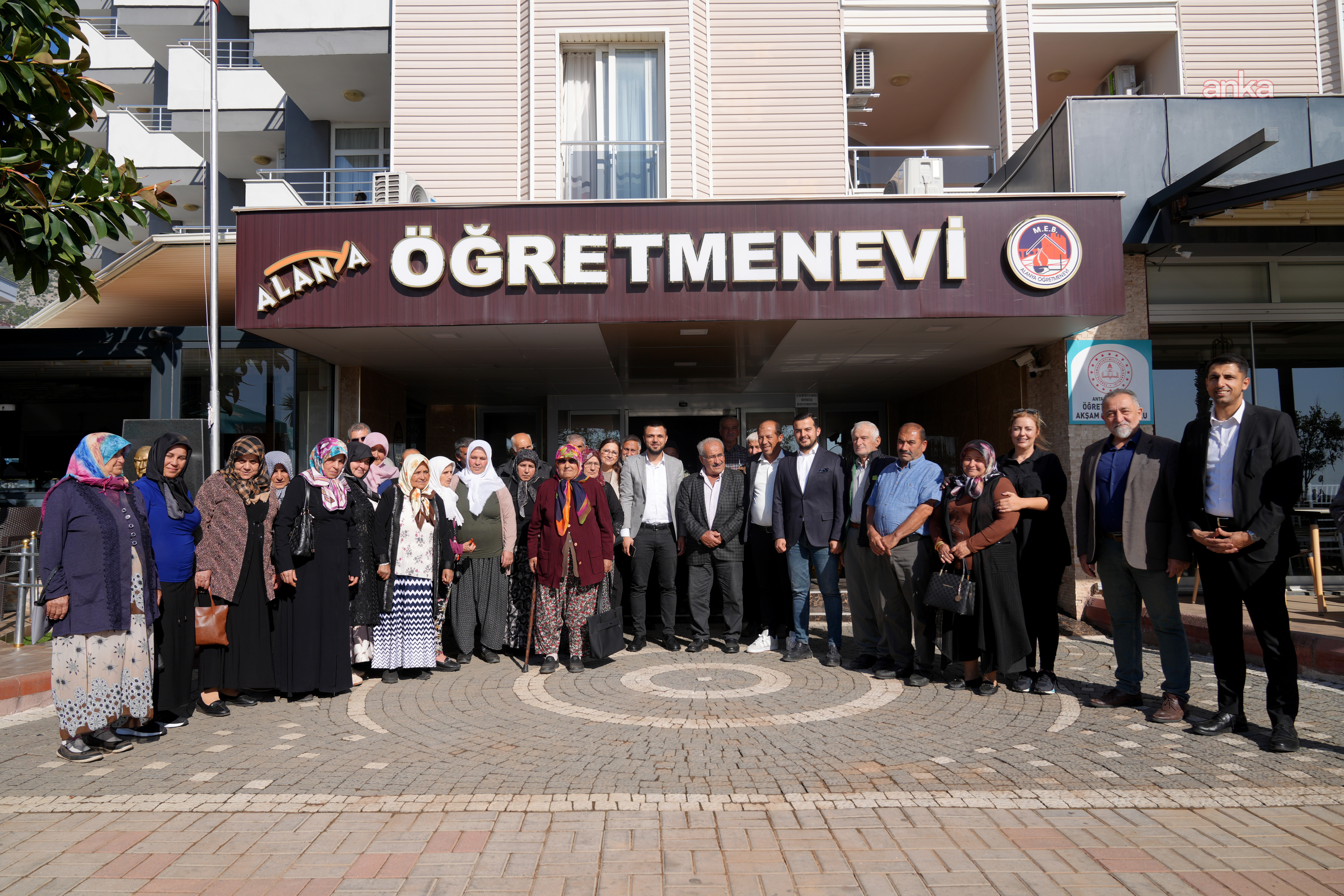 Alanya Belediyesi'nin Yaşlılara Yönelik Kale Gezileri'nde yeni dönem başladı