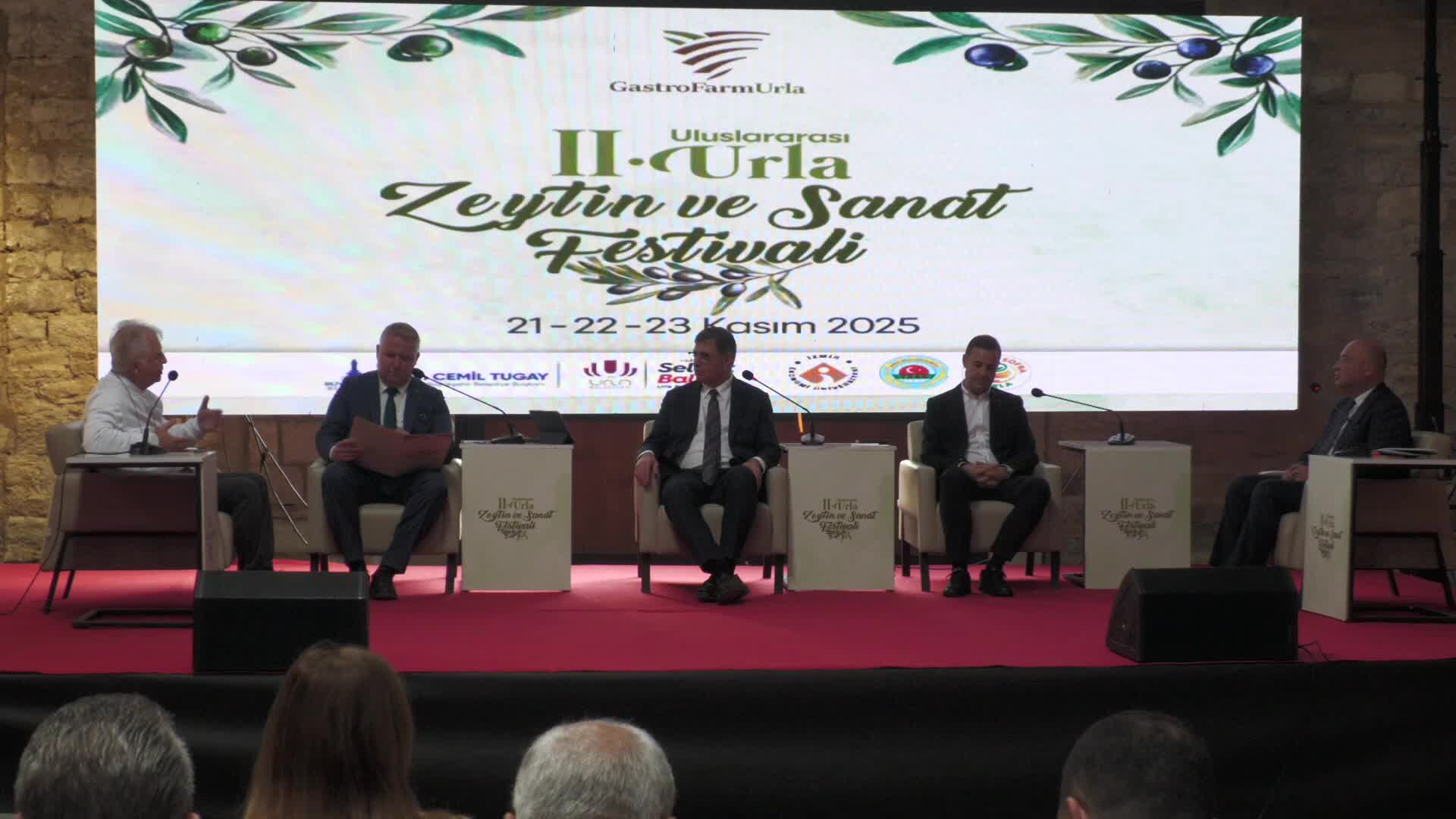 2'nci Uluslararası Urla Zeytin ve Sanat Festivali'nde belediye başkanlarından “Zeytin Yasası”na tepki