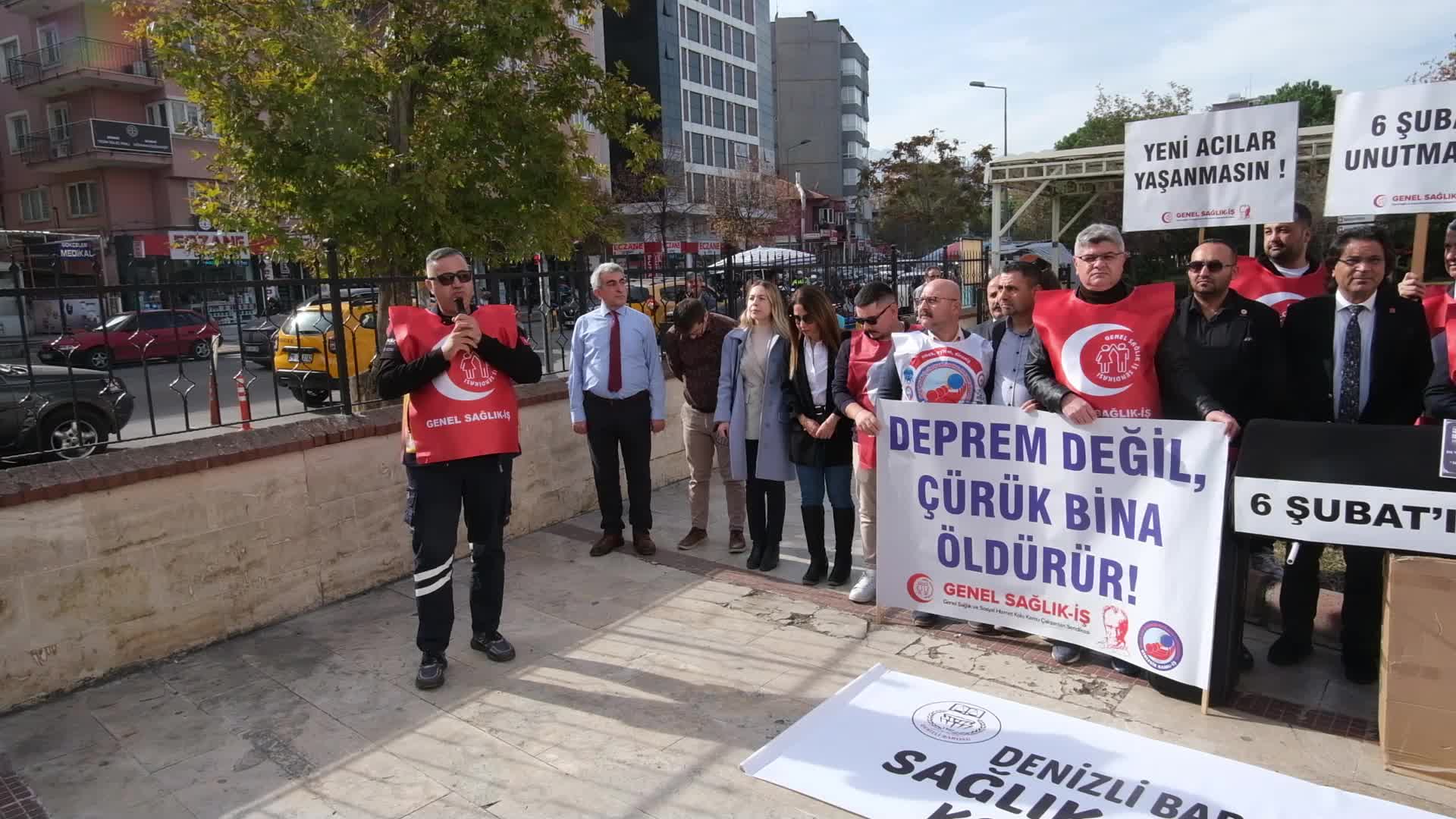 Denizli Devlet Hastanesi önünde "tabutlu" uyarı: "2017’de depremde yıkılacağı raporla tespit edilmişti, hâlâ kullanılıyor"