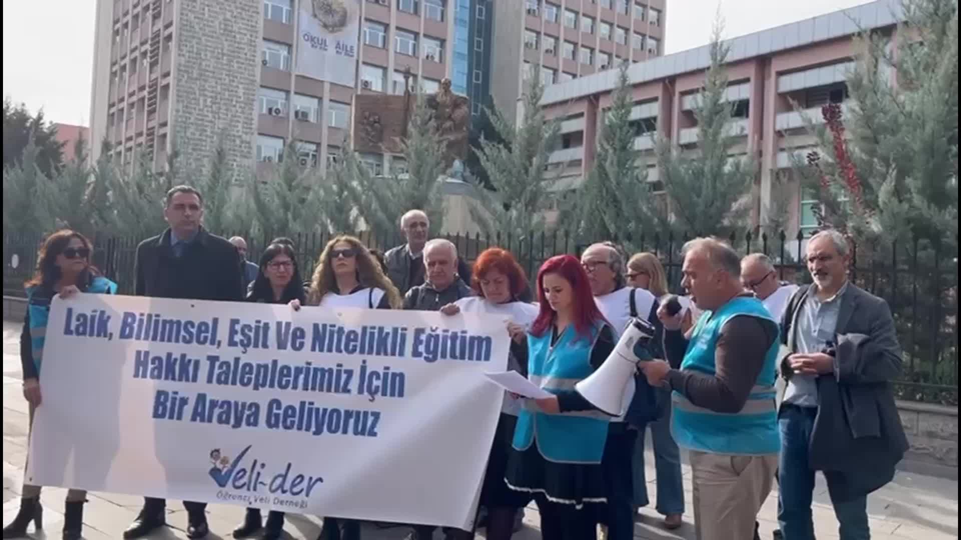 Veli-Der’den çocukların eğitim hakkı için birlikte mücadele çağrısı