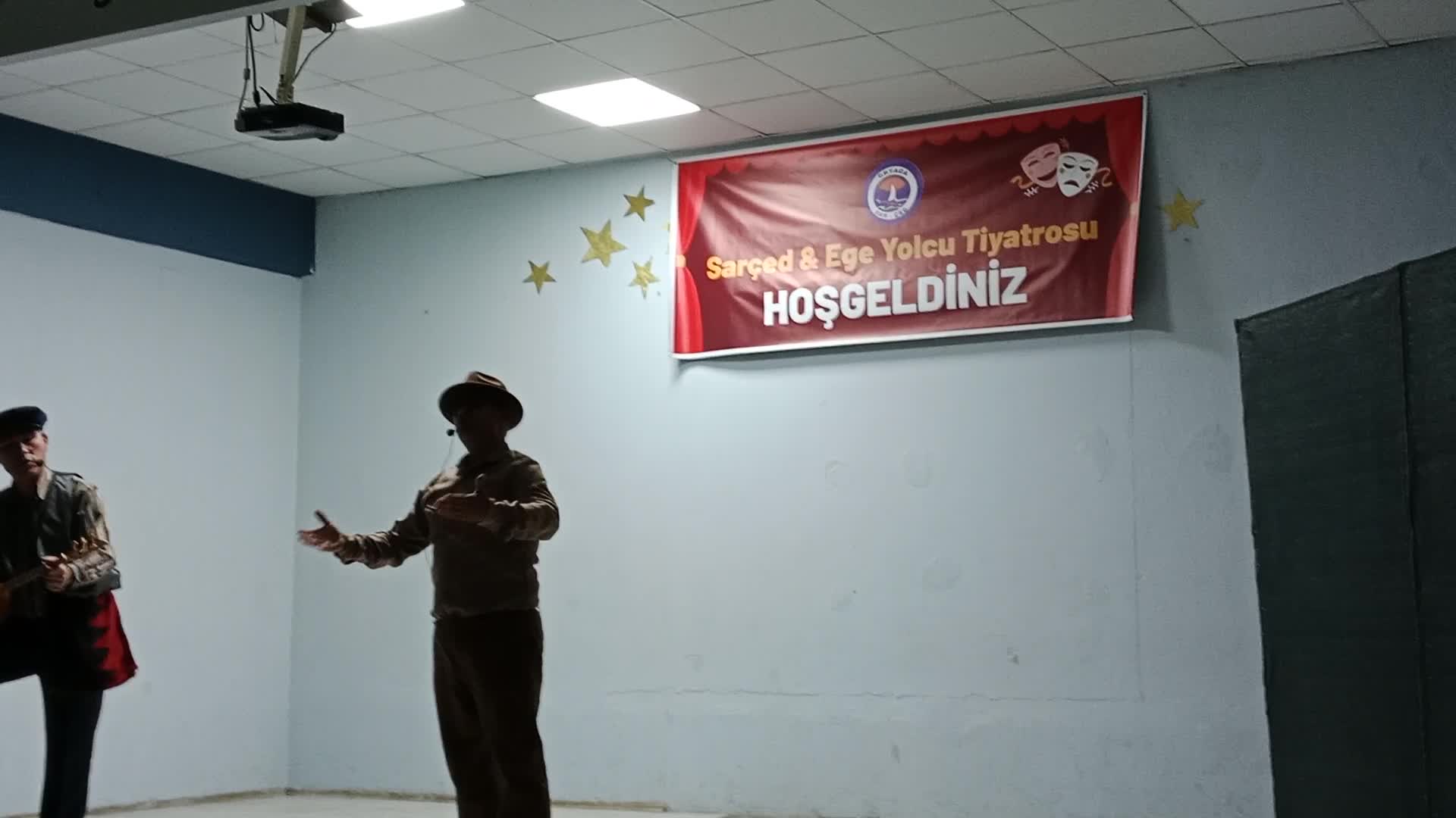 Ortaca’da “Şu Köyceğiz Yolları” türküsü amatör oyuncularca sahneye taşındı