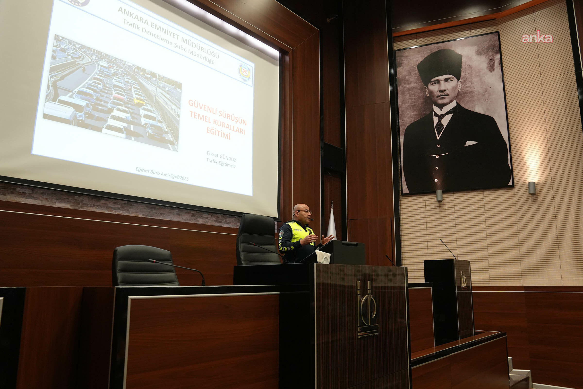 Keçiören Belediyesi personeline trafikte güvenli sürüş eğitimi verildi