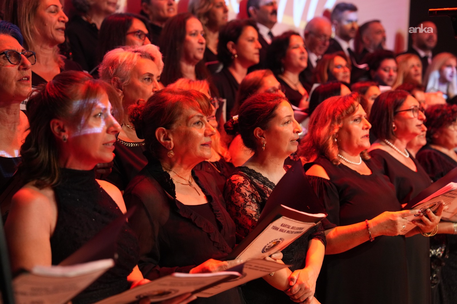 Kartal Belediyesi'nden Öğretmenler Günü’ne özel türkü ziyafeti