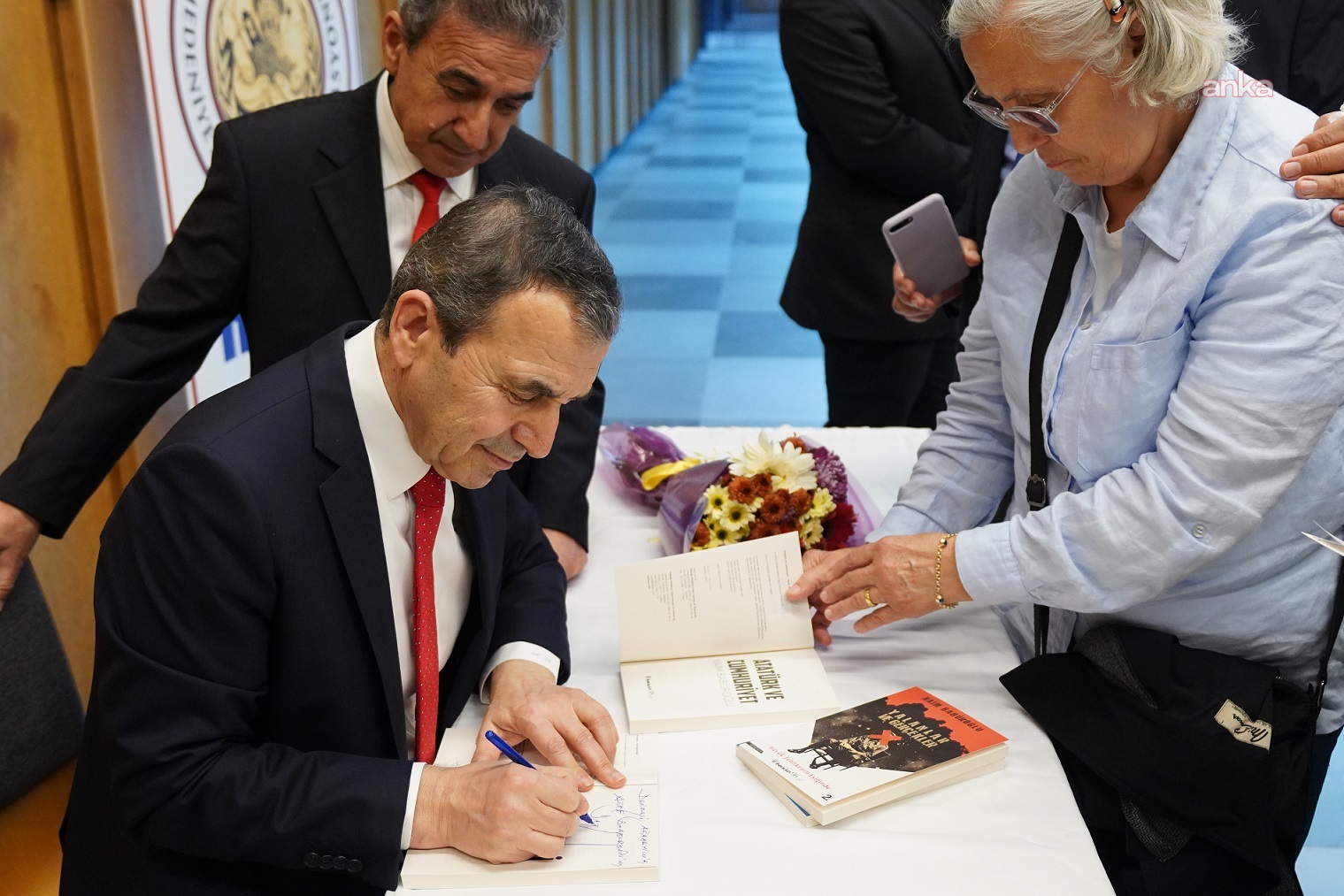 Yazar Naim Babüroğlu: Cumhuriyet, Aziz Sancar’ı Nobel’e, Süleyman Demirel’i Cumhurbaşkanlığı’na, Naim Babüroğlu’nu generalliğe taşıyan rejimdir