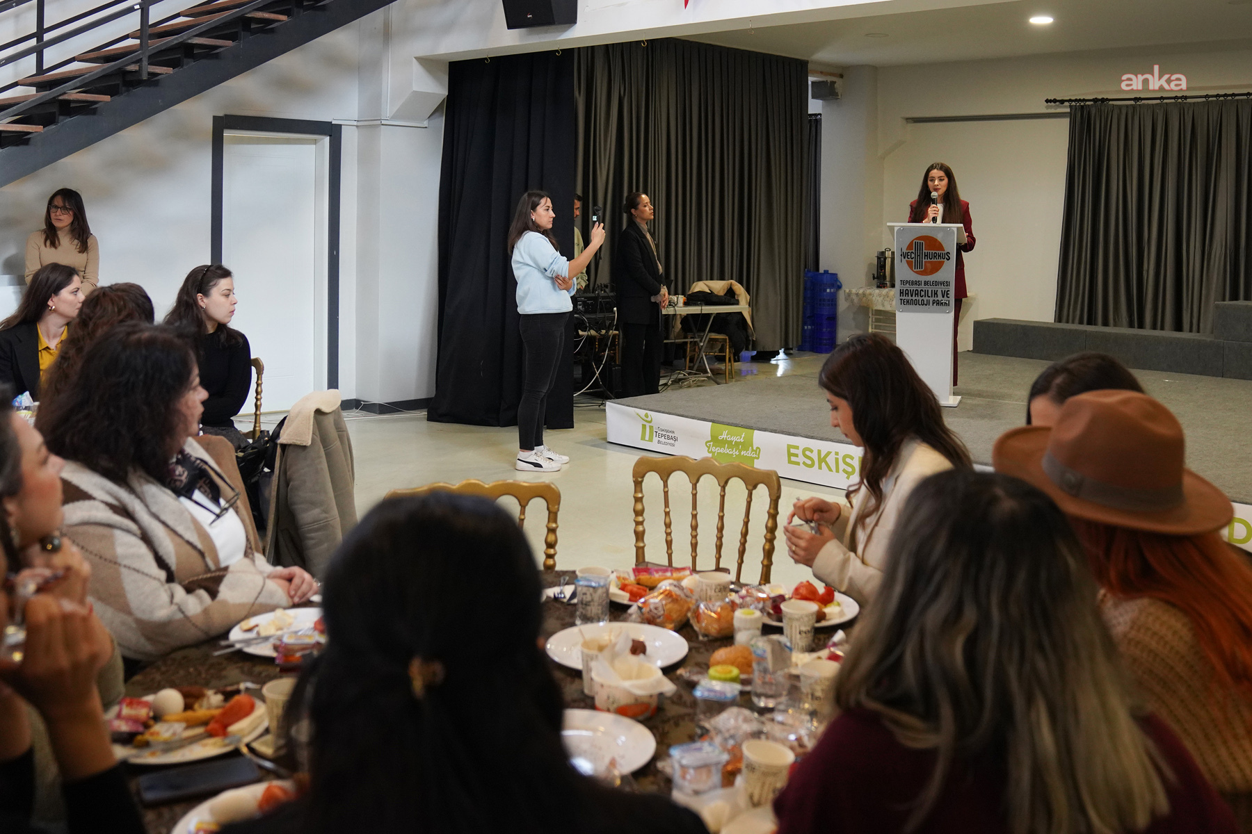 Tepebaşı Belediyesi'ne hizmet veren eğitmenlere yönelik kahvaltı programı düzenlendi