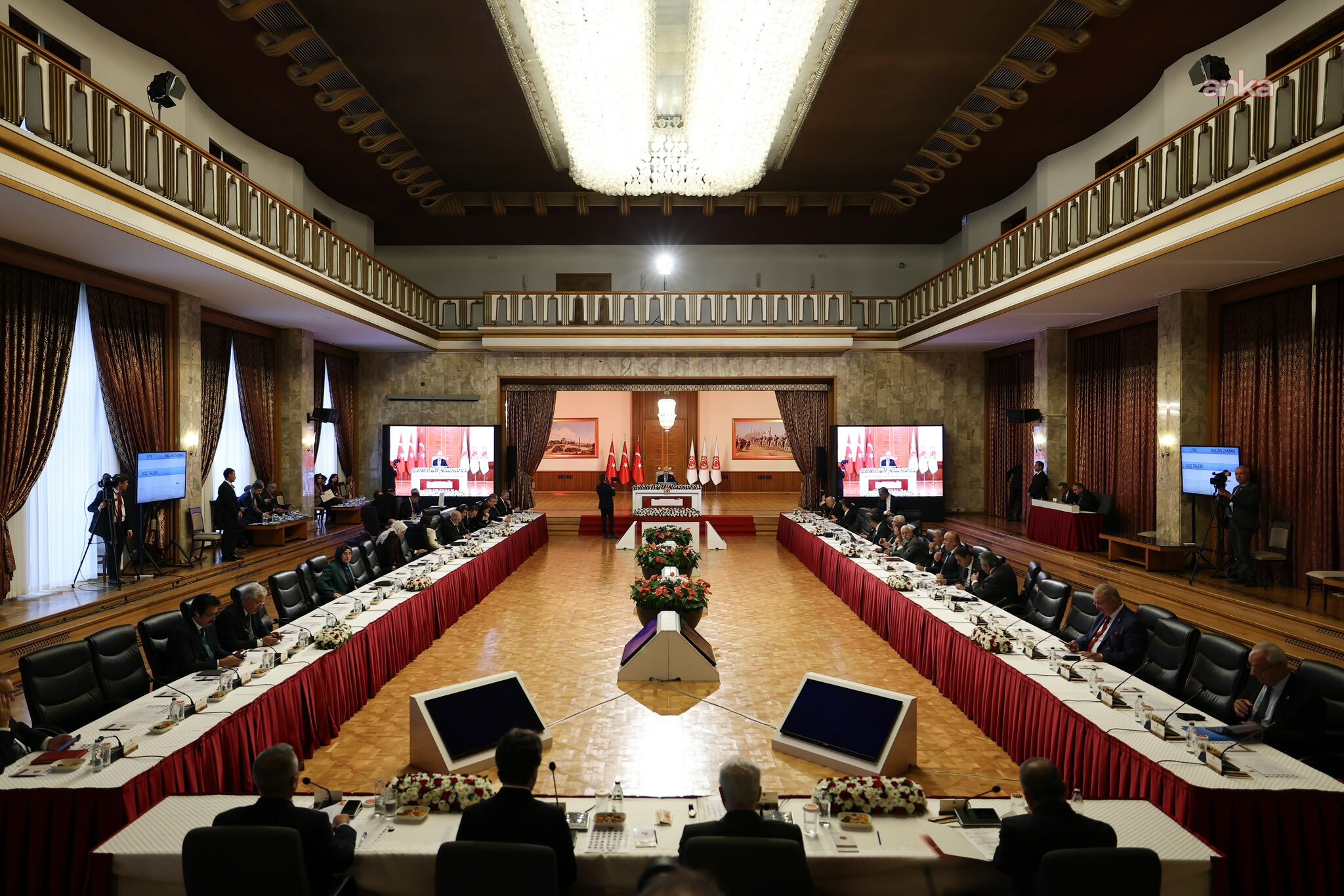 TBMM Başkanlığı'ndan "İmralı ziyareti" açıklaması:  Heyet, İmralı Yüksek Güvenlikli Ceza İnfaz Kurumu'na gitmiş, görüşme neticesinde sürecin pozitif ilerletilmesi açısından olumlu sonuçlar alınmıştır