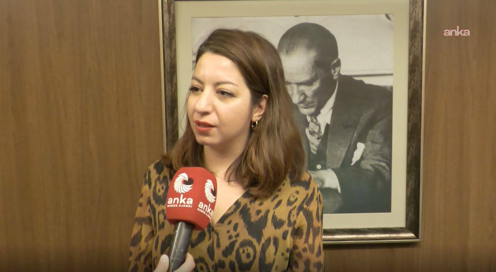 İstanbul Barosu’nda kadın mahpusların hak ihlalleri masaya yatırıldı: Cezaevleri kadınlar için tasarlanmıyor, 40 kişi kalması gerekirken 60 kişi kalıyor, yerde yatan mahpuslar var
