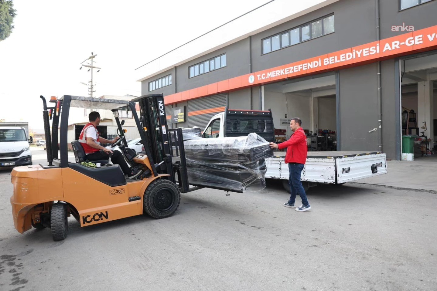 Merkezefendi Belediyesi'nin 33’ncü mama makinesi, Çerkezköy’e teslim edildi