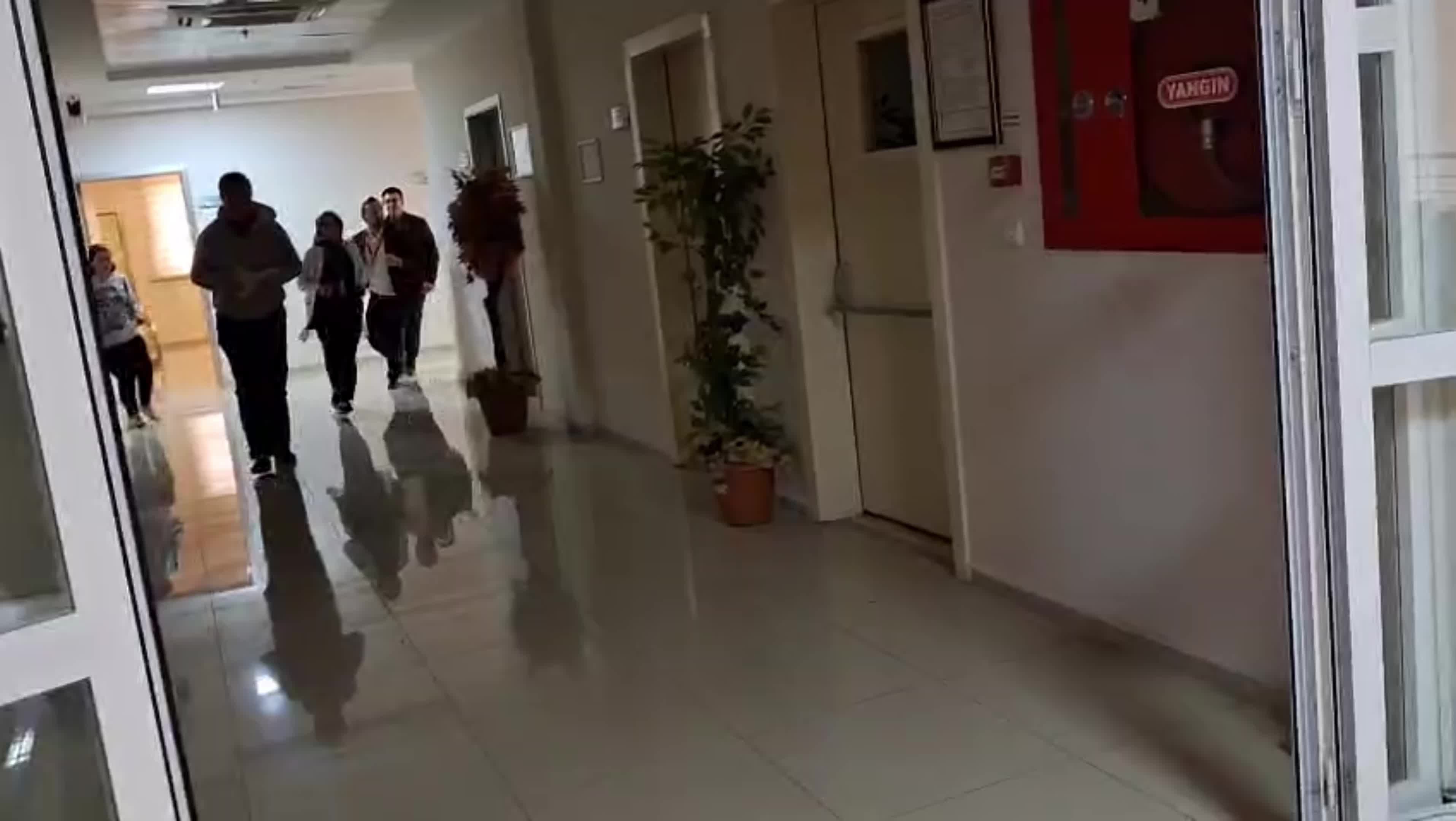 Elazığ Maden Şehit Cengiz Erdur Devlet Hastanesi'nde deprem tatbikatı