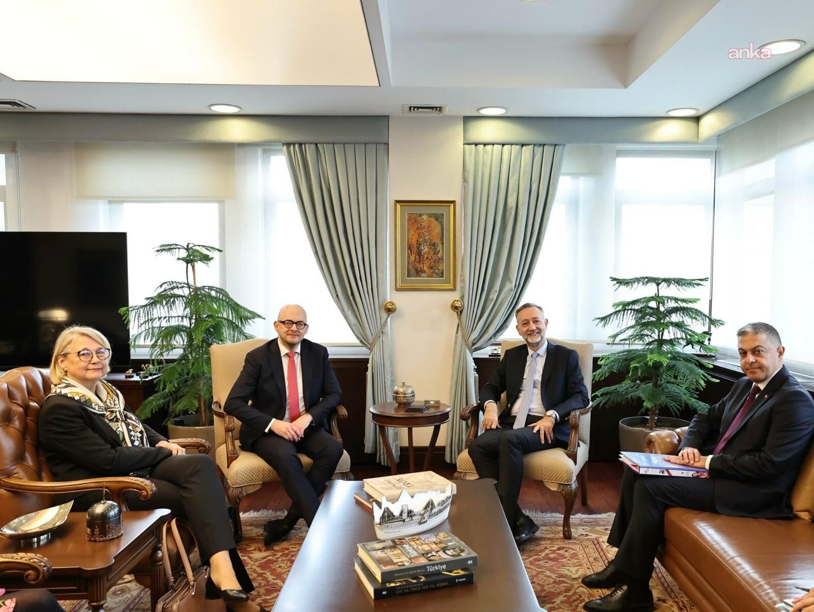 Dışişleri Bakan Yardımcısı Gümrükçü, Finlandiya Dışişleri Bakanlığı Siyasi İşler Genel Müdürü Hakkarainen ile görüştü