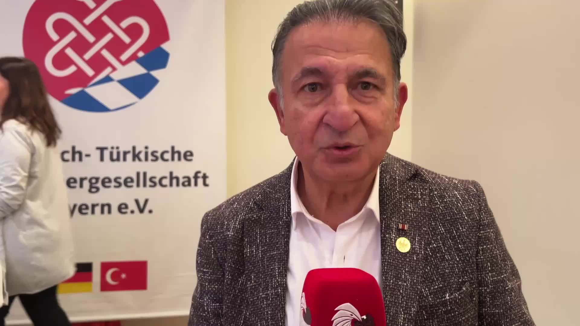 Almanya'da kadının sağlığı bilgilendirme semineri... Dr. Terzioğlu: Kanser taramasına gidin, erken teşhis hayat kurtarır