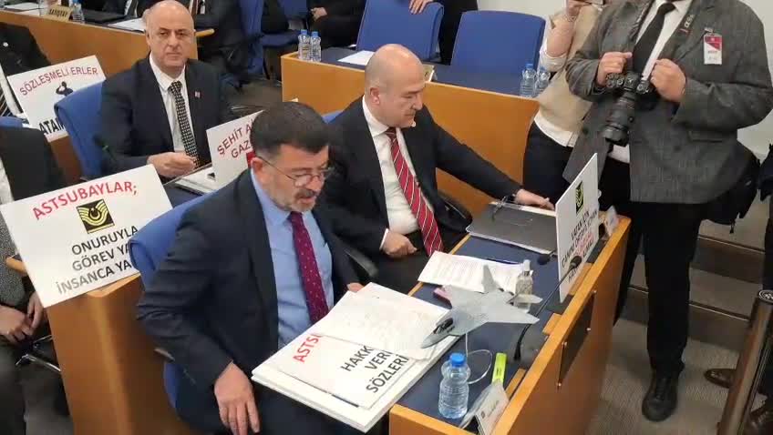 2026 bütçesi Plan ve Bütçe Komisyonu’nda… Ağbaba: "Maalesef Türk Silahlı Kuvvetleri siyasallaştırılıyor"