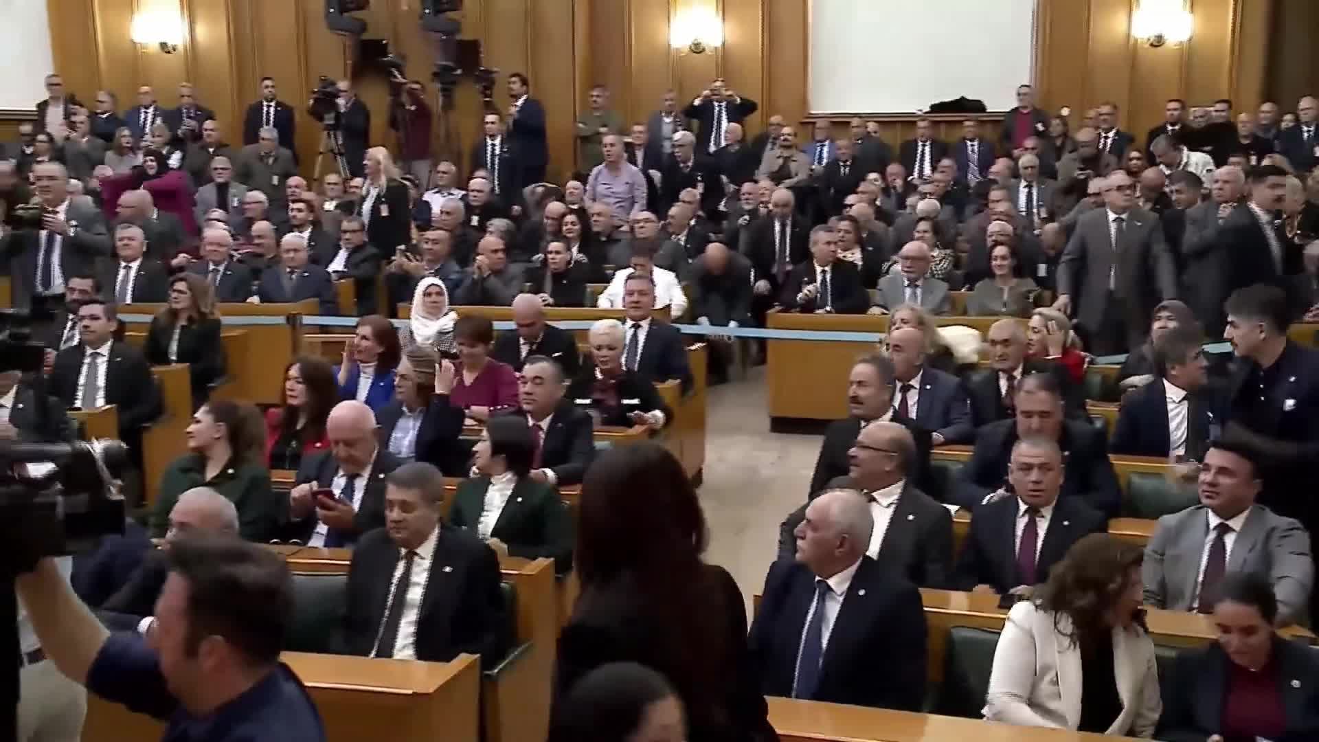 İYİ Parti Grup Toplantısı... Dervişoğlu: "Türkiye’de bir zamanlar 'İran, Malezya olur mu' mukayeseleri vardı. Bugünkü endişe Türkiye Latin Amerika olur mu?"