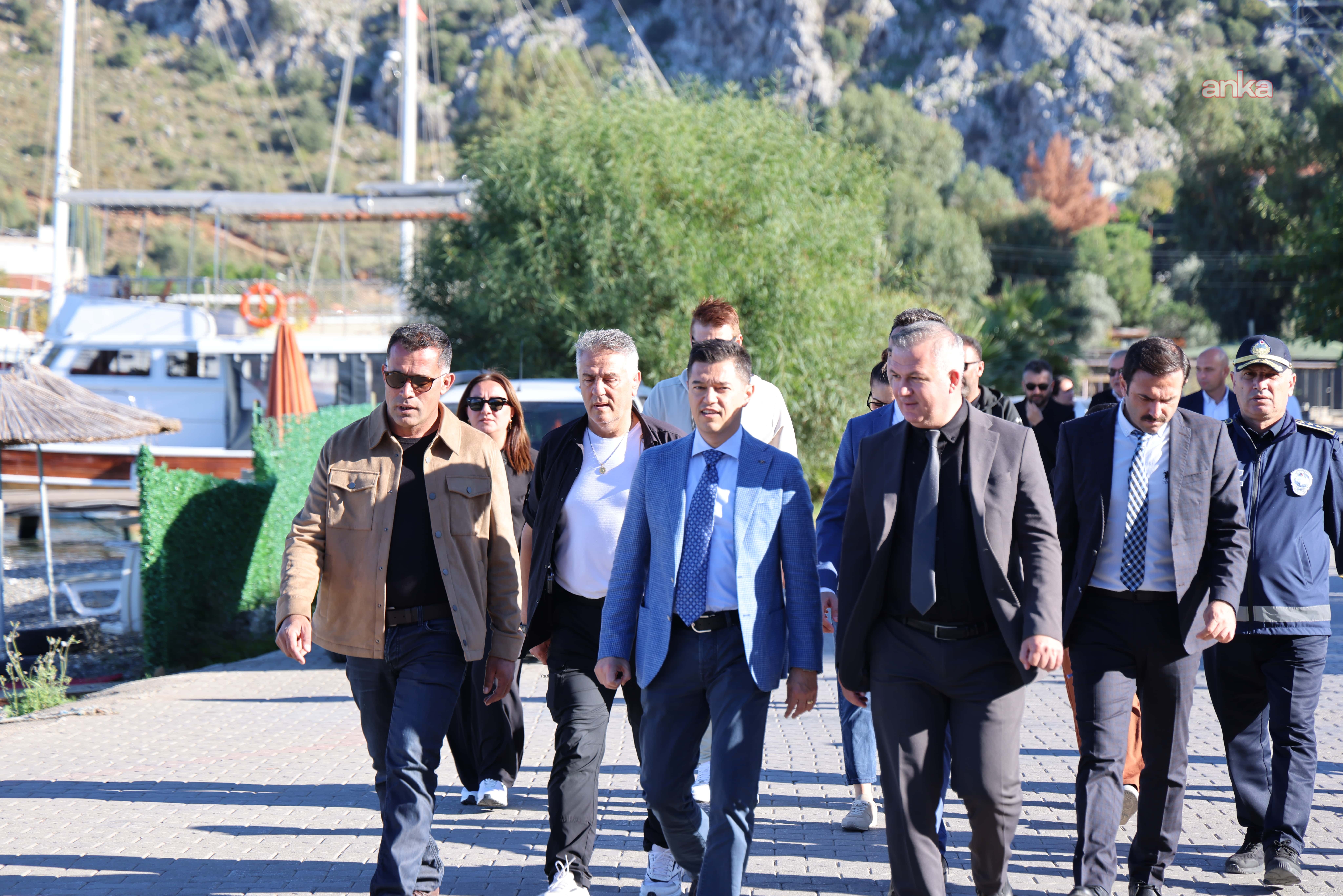 Marmaris Belediye Başkanı Ünlü, mahallelerin ihtiyaçlarını yerinde değerlendiriyor