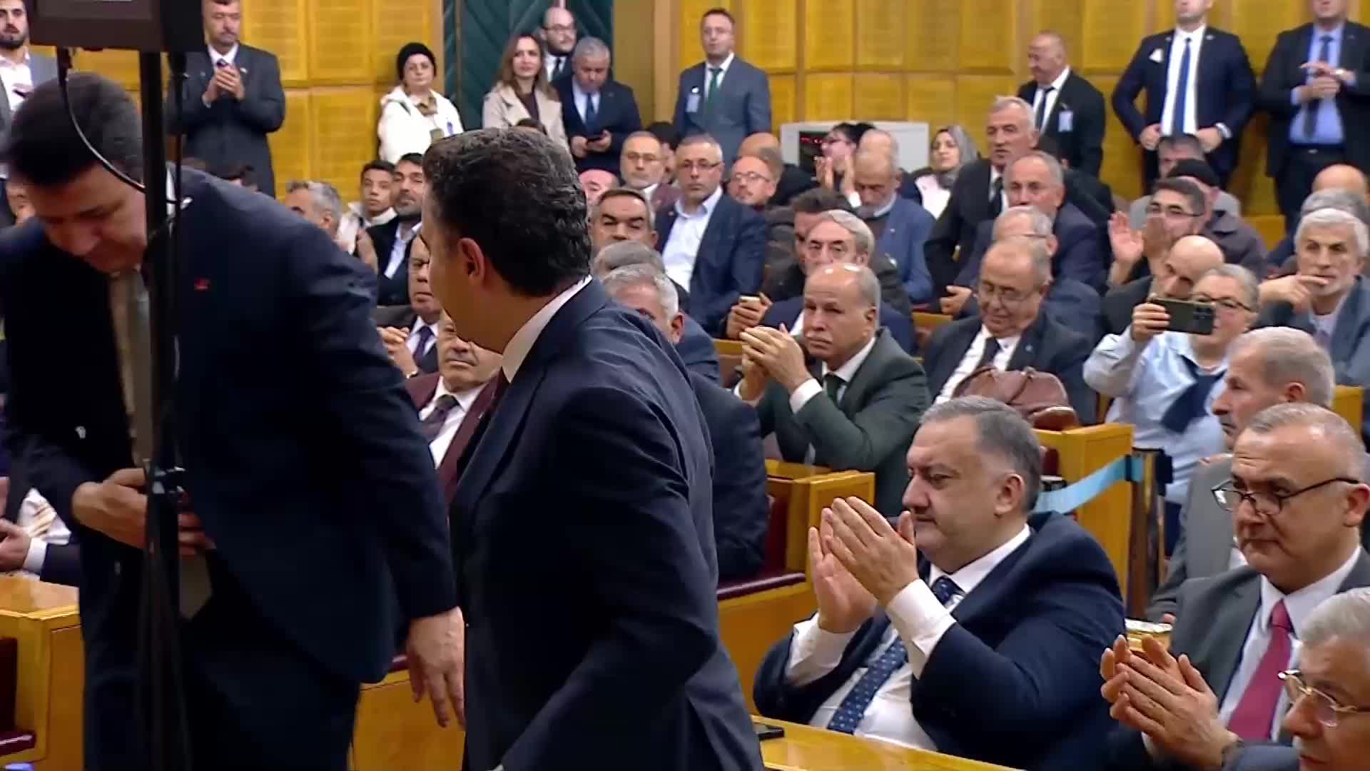 Yeni Yol Grup Toplantısı... Ali Babacan'dan Cumhurbaşkanı Erdoğan'a: "Bu süreci tam sahiplenin, elinizi ve bedeninizi tam taşın altına koyun"