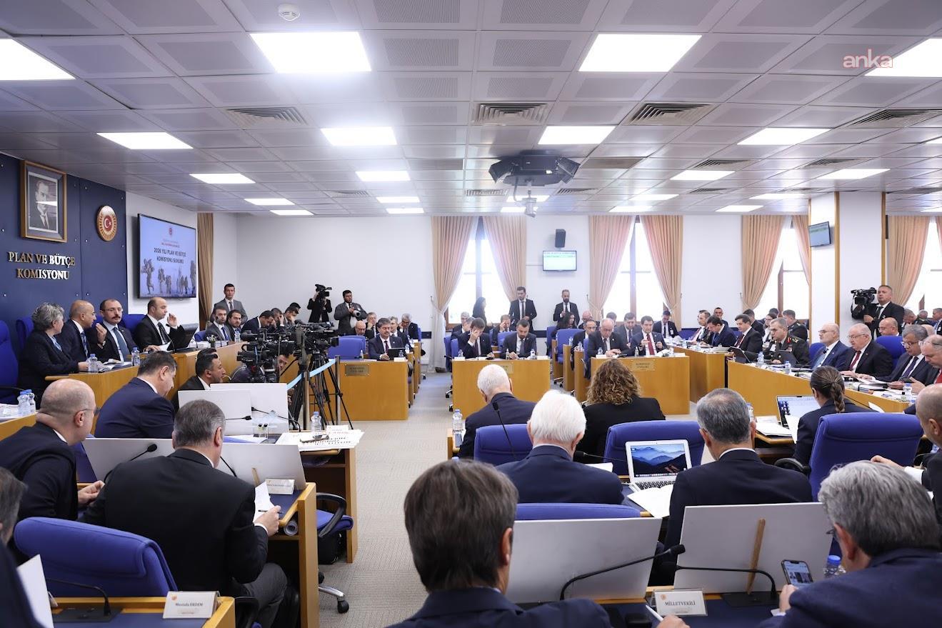 2026 bütçesi Plan ve Bütçe Komisyonu'nda... AK Partili Yegin: Sayın Bakan'a 'Siz Atatürk’le kimi kıyaslıyorsunuz' gibi çirkin bir yakıştırmayı asla kabul etmiyoruz