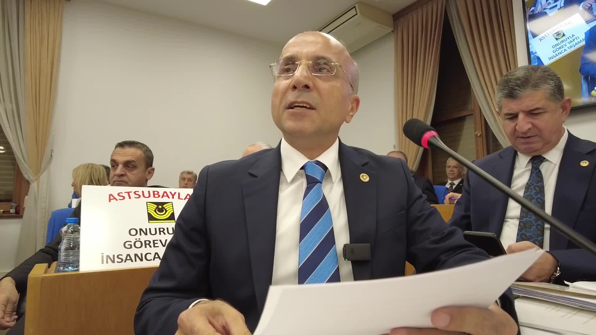 2026 bütçesi Plan ve Bütçe Komisyonu'nda... İYİ Partili Türkoğlu: Gazi Meclisi, şehitlerimizin sorumlusu bebek katili bölücü başı cani Apo'ya götürdüler