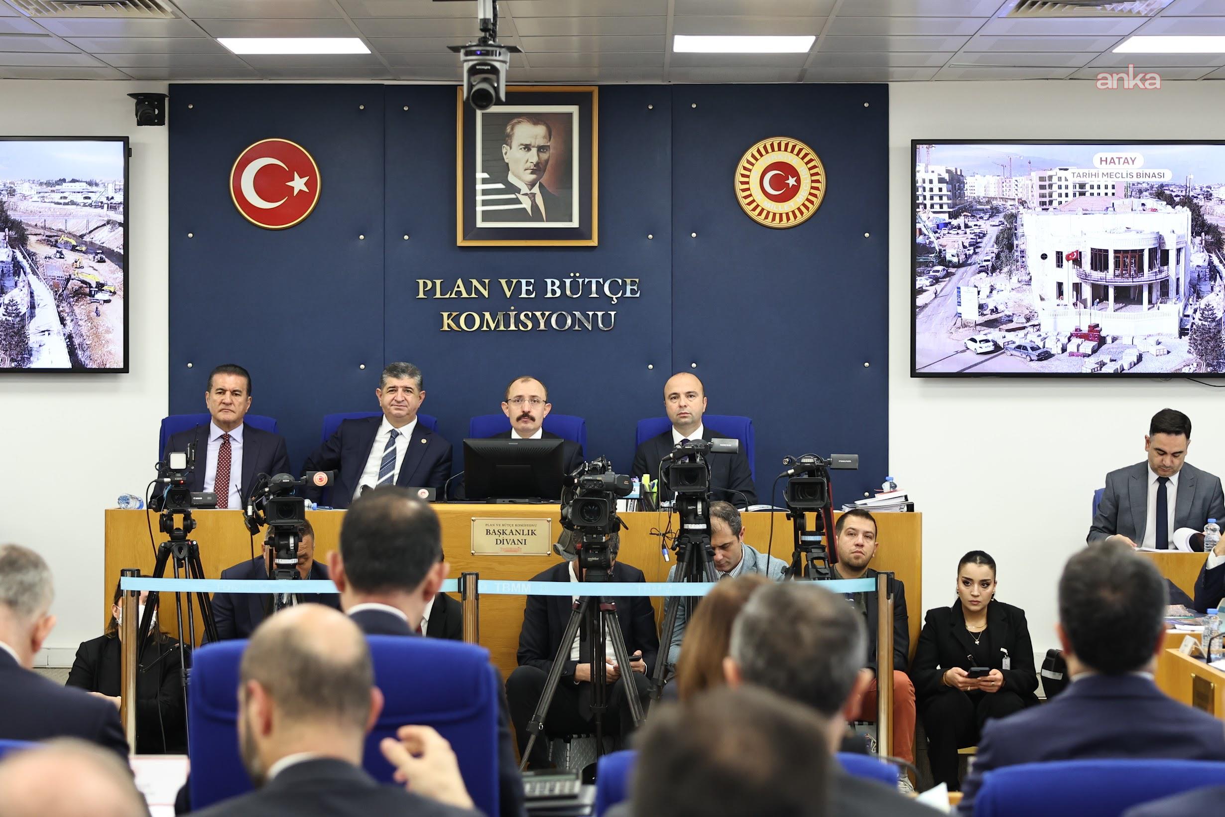 2026 bütçesi Plan ve Bütçe Komisyonu'nda... Burhanettin Kocamaz: Sizler depremzedelerimizi konteyner kentlerden kurtarmadığınız sürece hayatını kaybeden 53 bin insanımızın iki eli yakanızda olacak