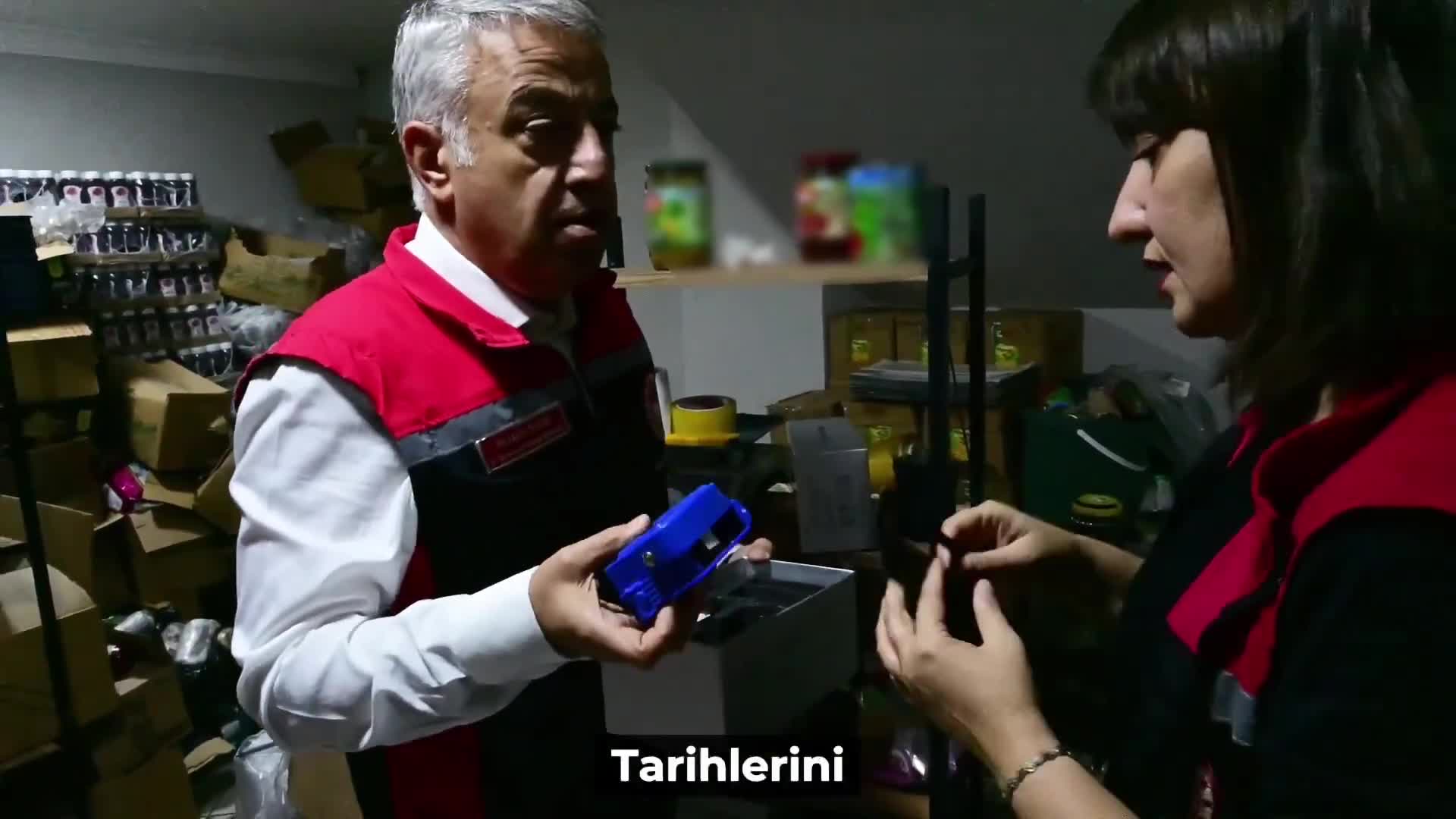 Tarım ve Orman Bakanı Yumaklı: İzmir'de tarihi geçmiş 30 ton ürün ele geçirildi