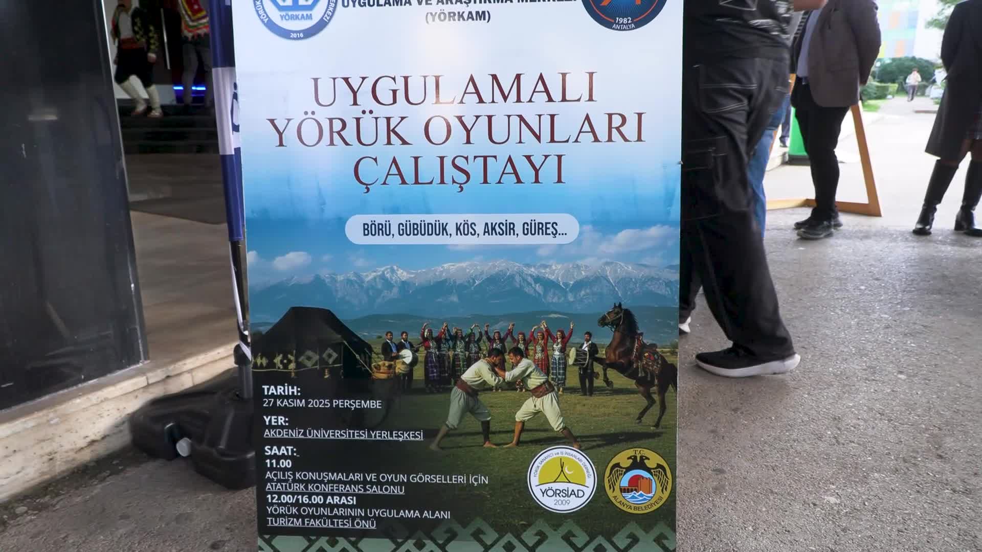 Muratpaşa Belediye Başkanı Uysal, Uygulamalı Yörük Oyunları Çalıştayı'na katıldı
