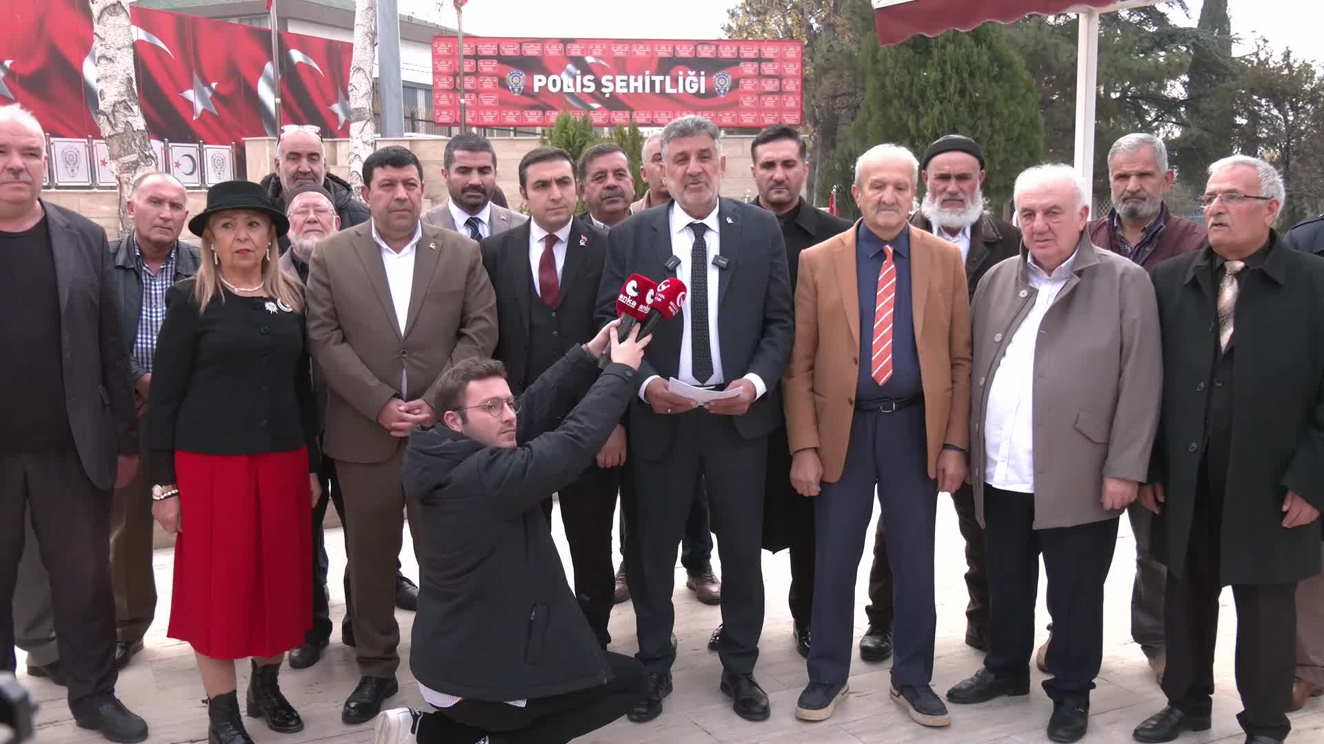 Remzi Çayır: "Birileri İmralı'yı ziyaret ederken, biz şehitlerimizi ziyaret etmeyi daha uygun bulduk"
