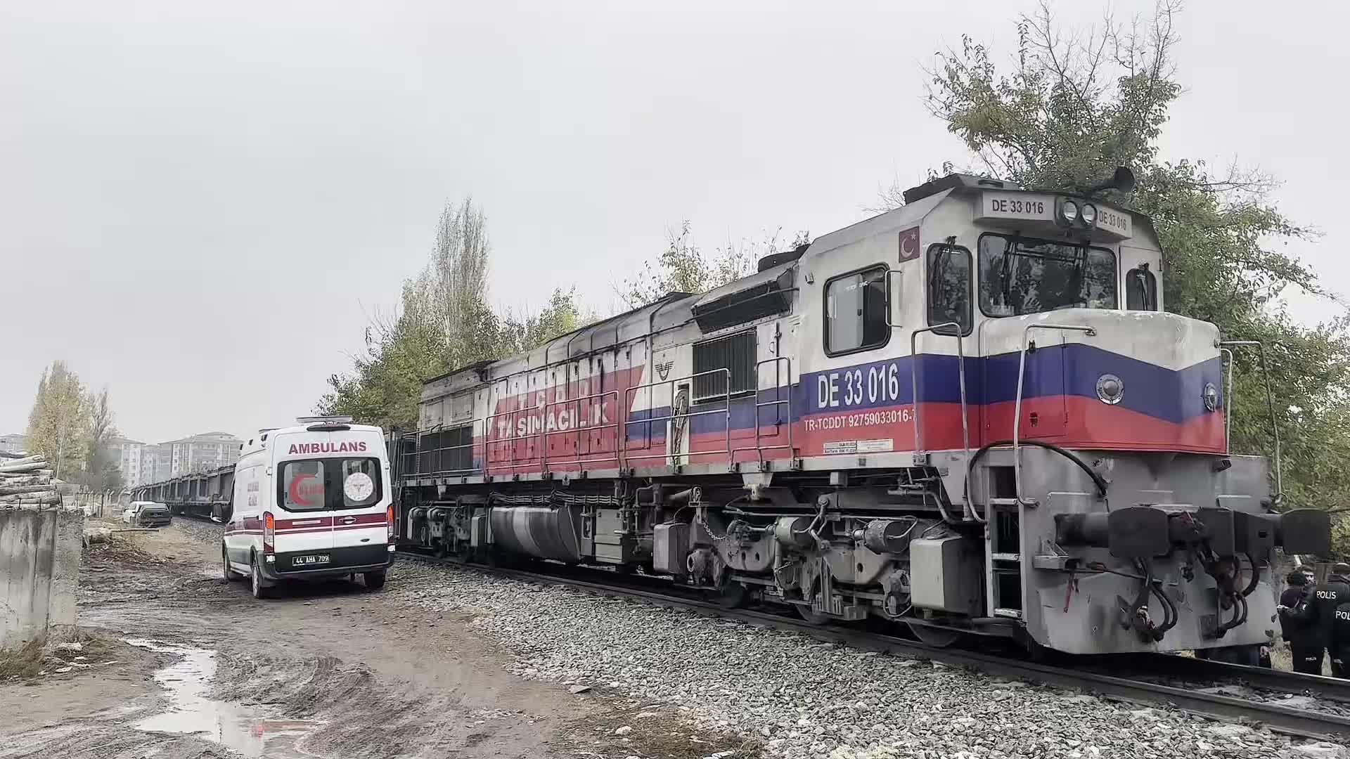 Malatya Kiltepe Mahallesi’nde tren kazası: Raylara düşen bir kişi yaralandı