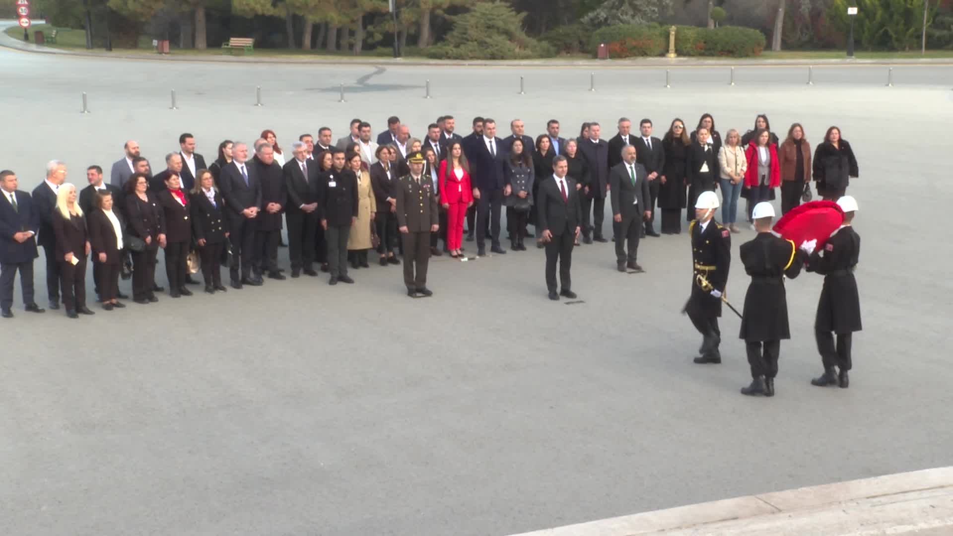 CHP heyeti, 39'uncu Olağan Kurultay öncesi Anıtkabir’i ziyaret etti