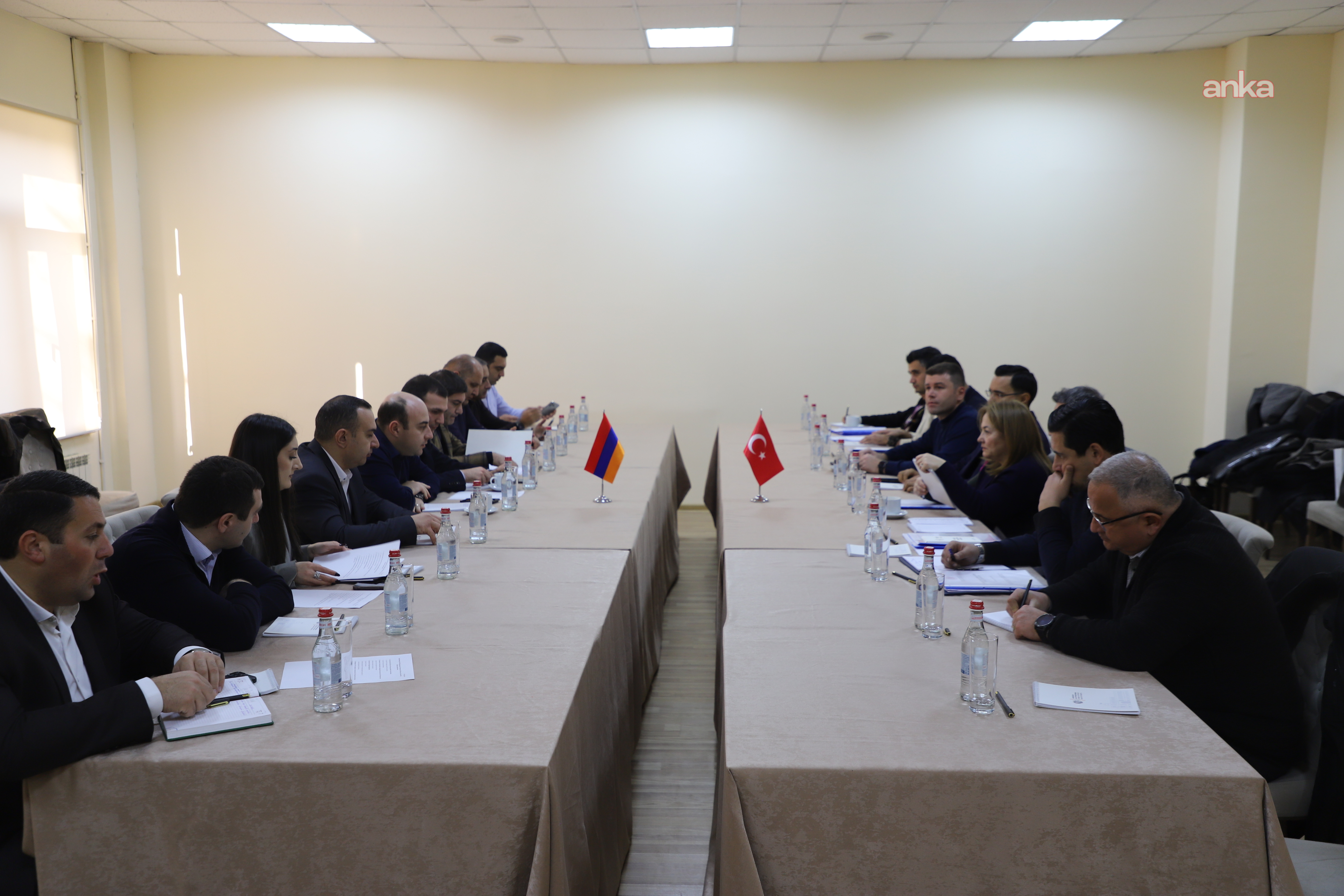 Türkiye ile Ermenistan arasında Kars-Gümrü Demiryolu'nun işlerlik kazanması için yürütülen teknik çalışmaların ikinci tur görüşmeleri bugün yapıldı