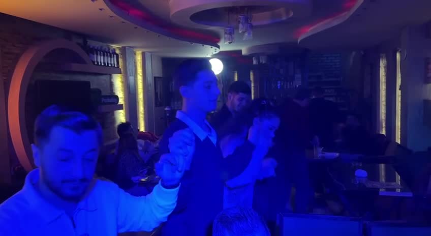 Van’da “Kara Cuma” indirimi yoğunluğu