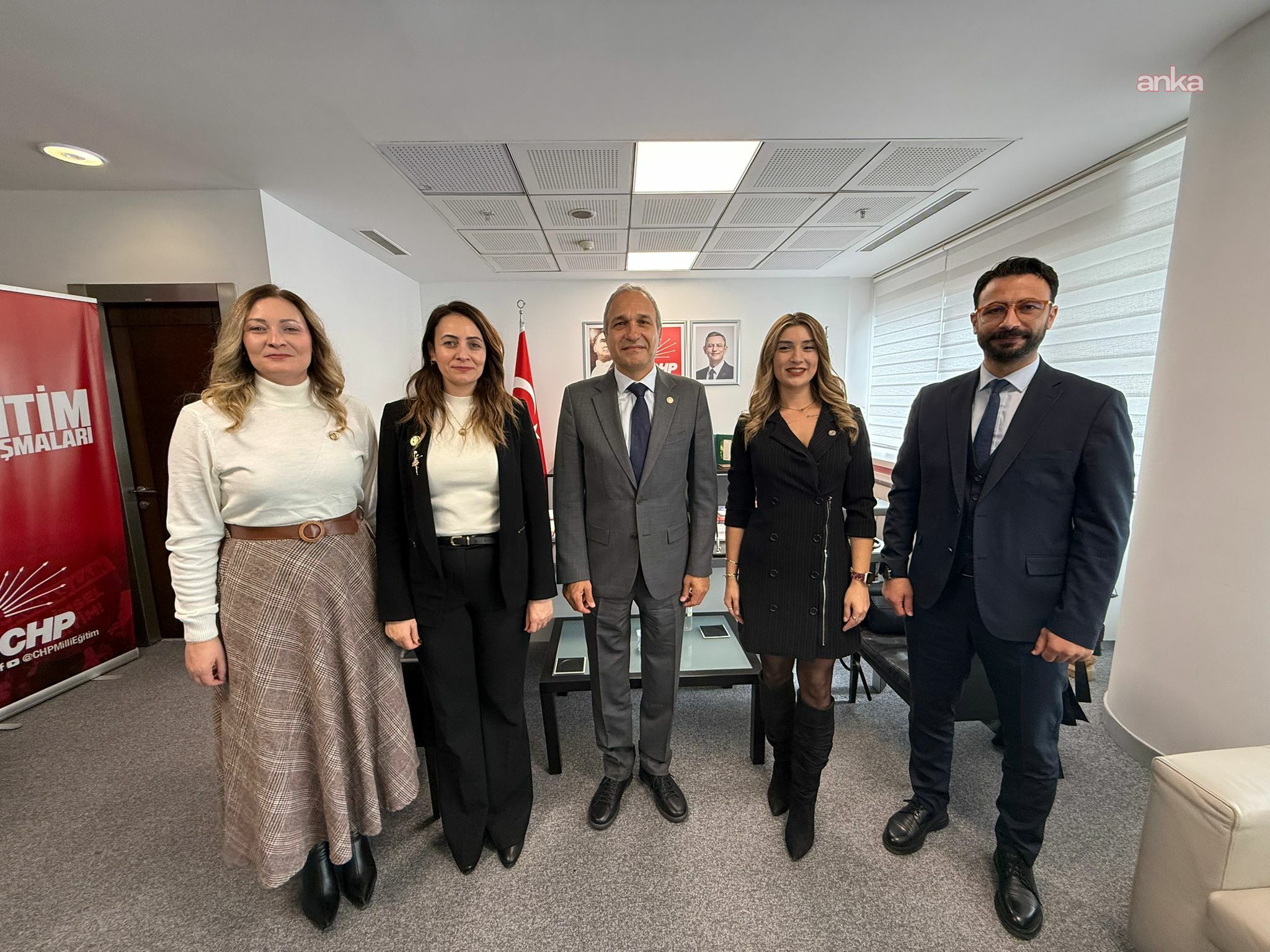 Eğitim Gücü Sen Van İl Başkanı Seda Aktaş, TBMM'de temaslarda bulundu