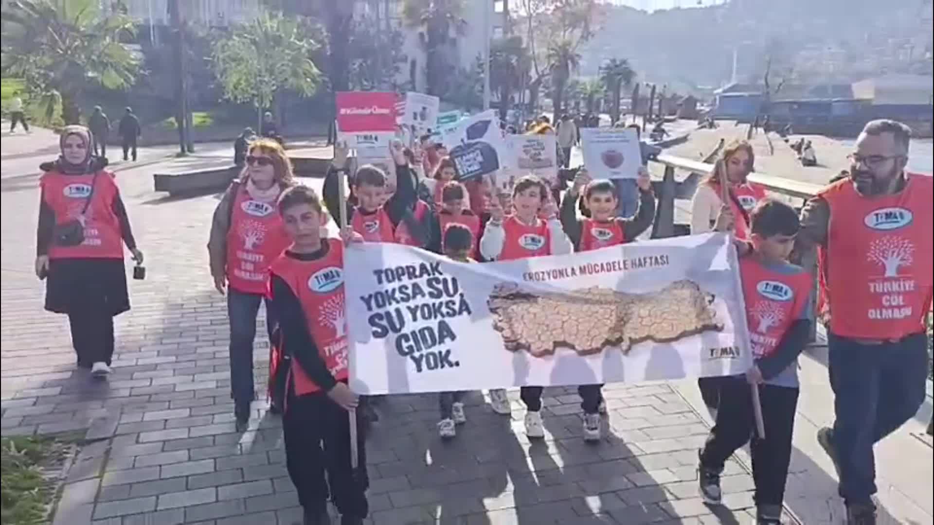 Zonguldak'ta TEMA Vakfı'ndan "Toprağa Saygı Yürüyüşü"