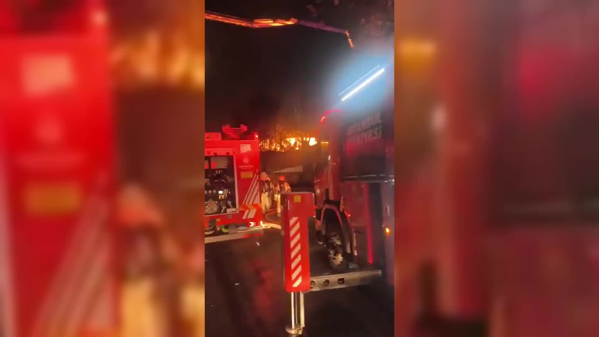 Üsküdar'da, tadilat yapılan ahşap köşkte yangın çıktı