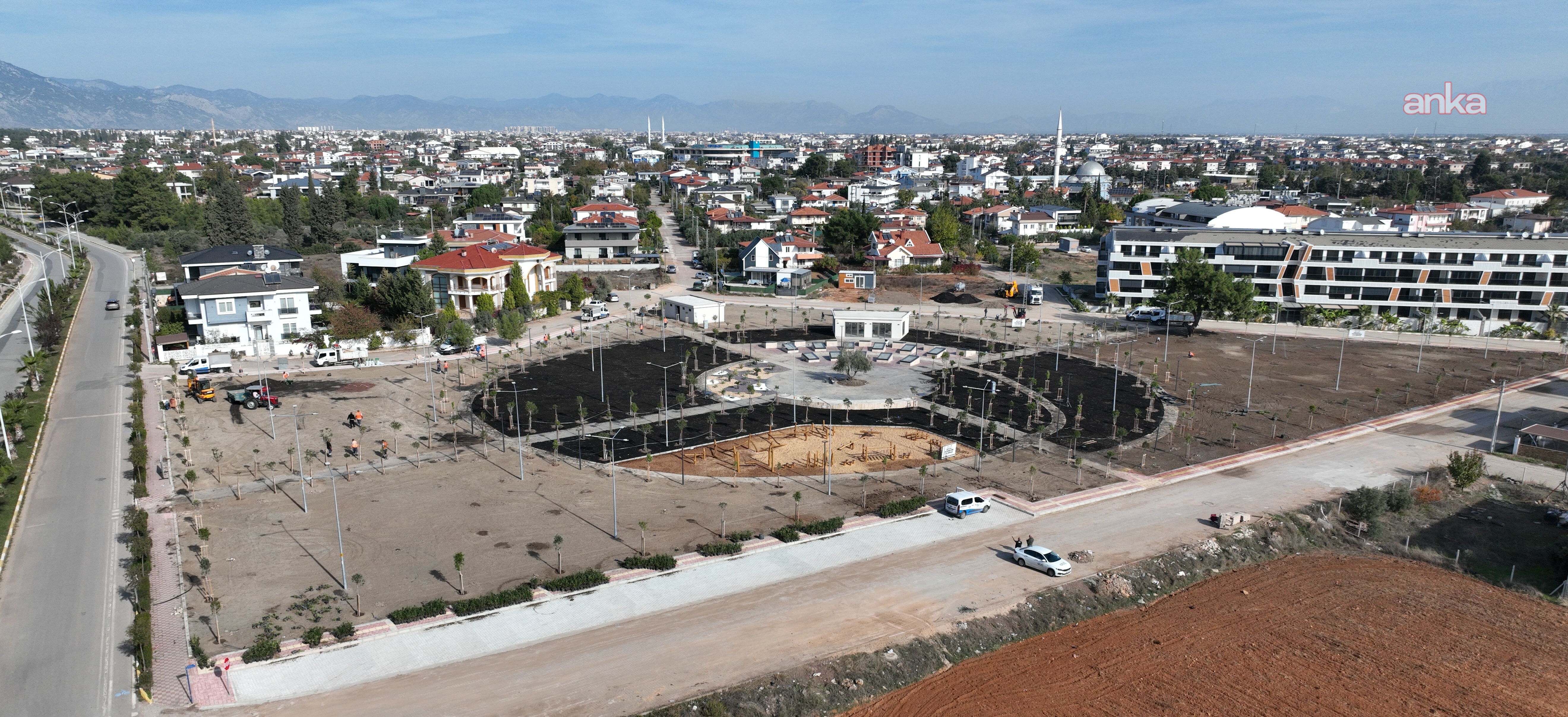 Antalya Büyükşehir Belediyesi’nden Döşemealtı’na 14 bin metrekarelik park