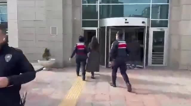 Bakan Yerlikaya, Etimesgut'ta iki çocuğu yaralayan köpeğin sahibinin tutuklandığını duyurdu